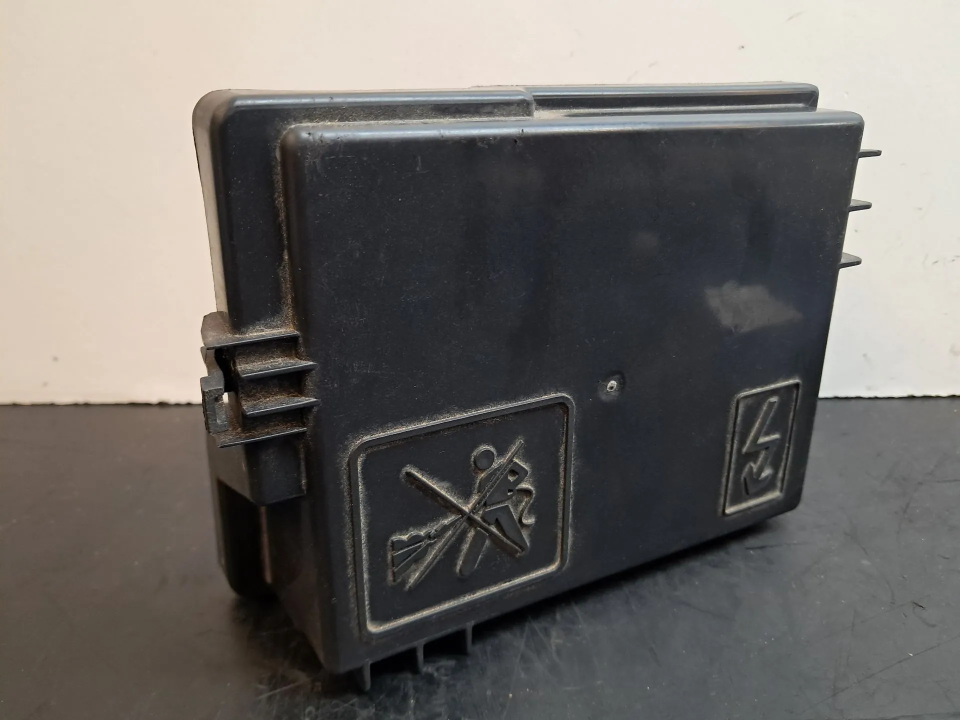 Tampa / cobertura genérica DACIA Spring