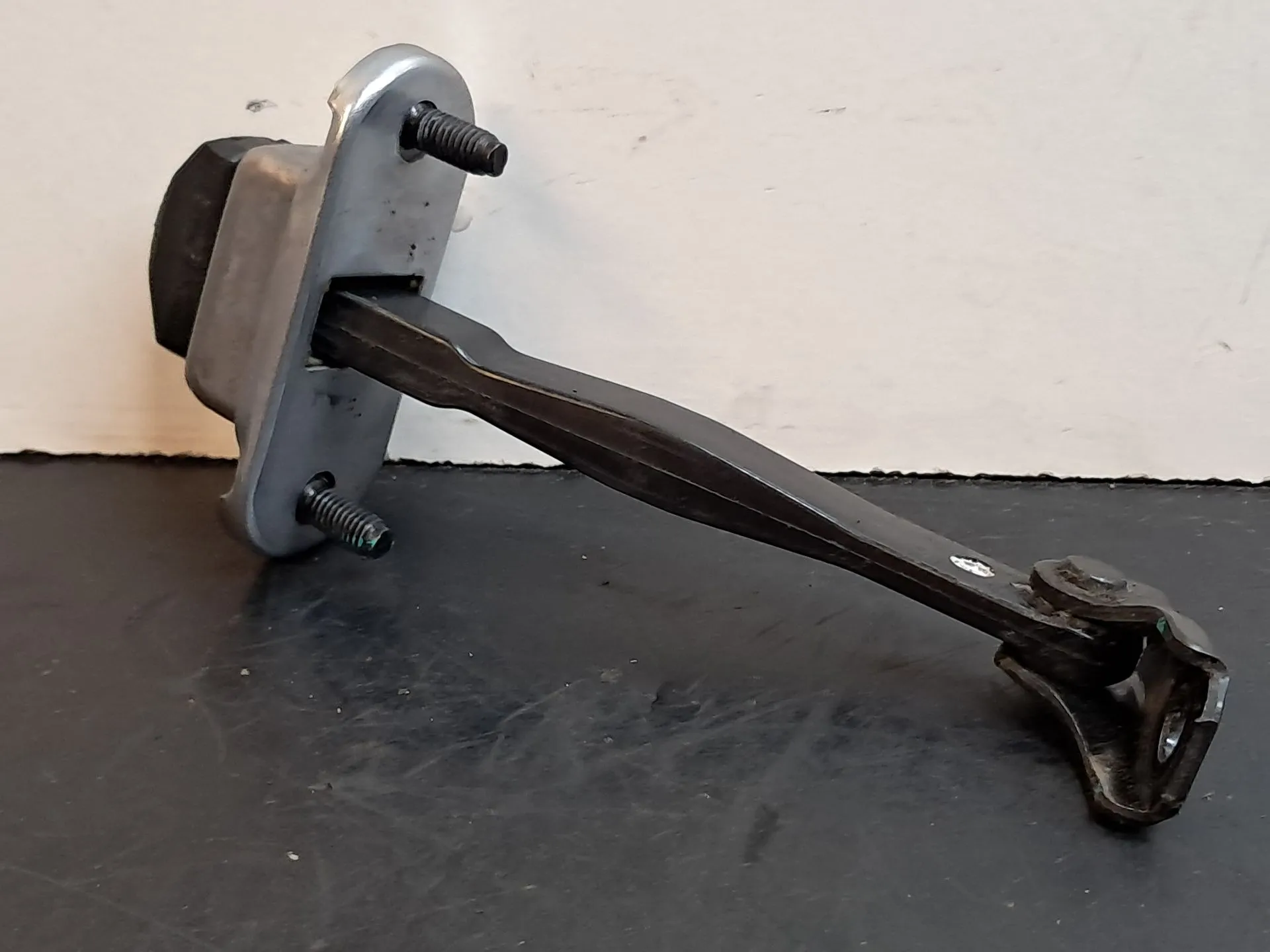 Limitatore porta posteriore destro DACIA Spring