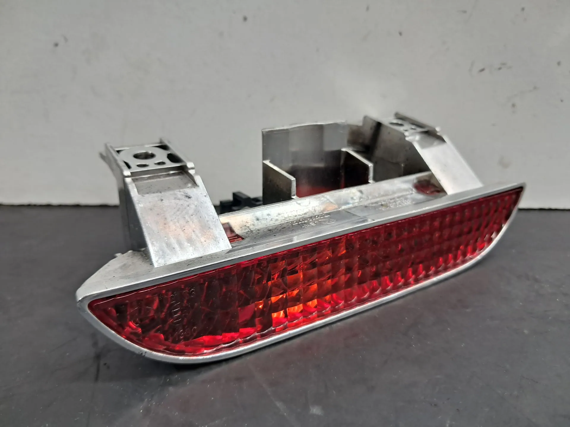 Luz stop adicional / 3º stop DACIA Spring