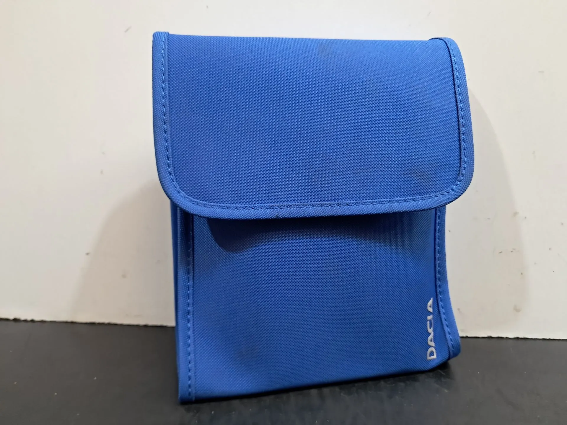 Bolsa com manual de utilizador do veículo DACIA Spring