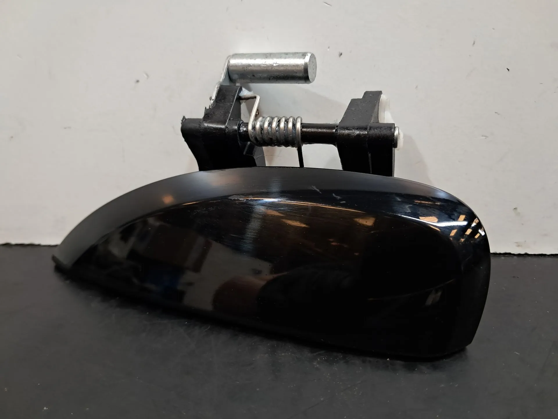Puxador porta trás esquerdo DACIA Spring