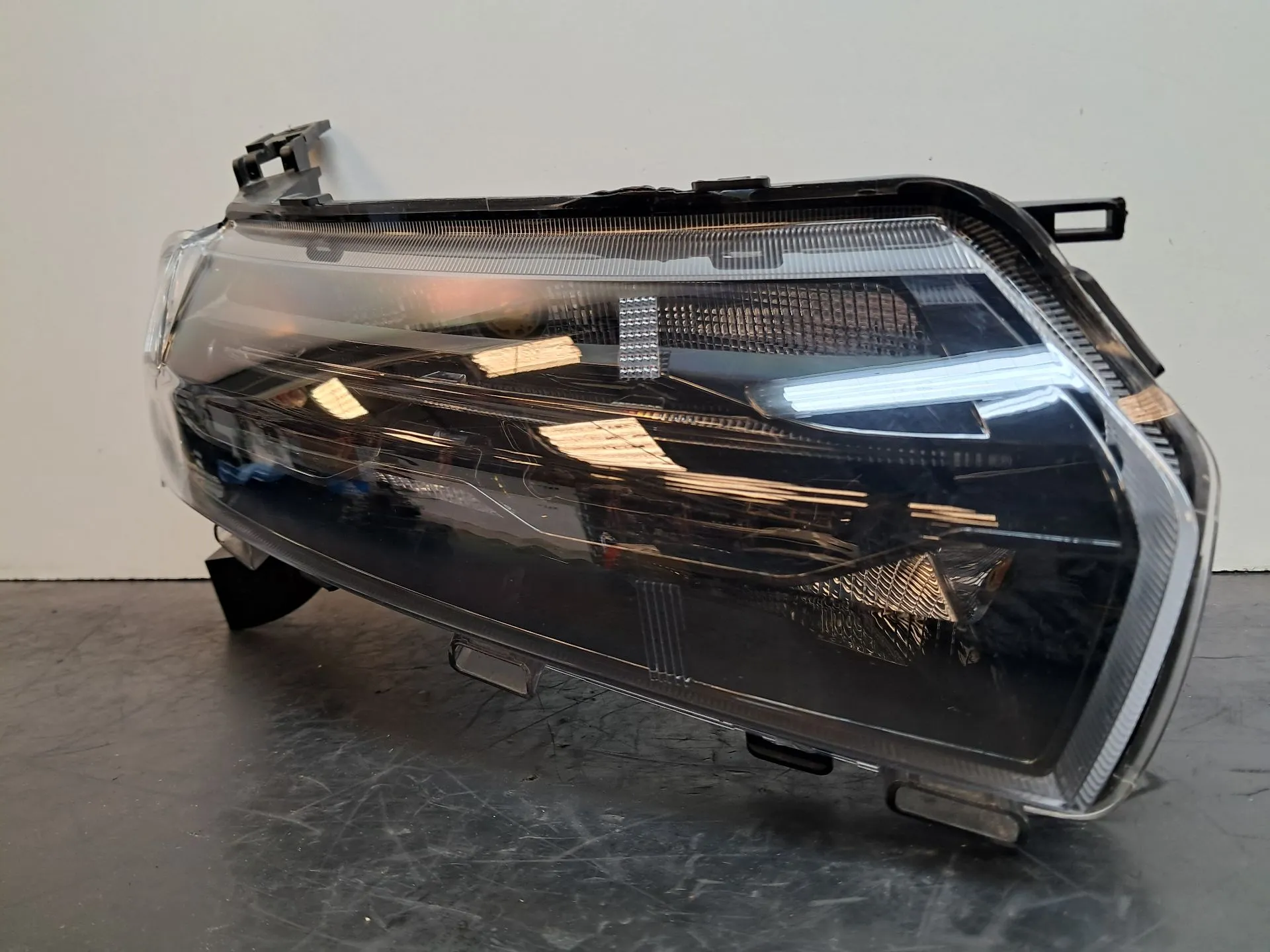 Luz diurna derecha DACIA Spring Imagem-2