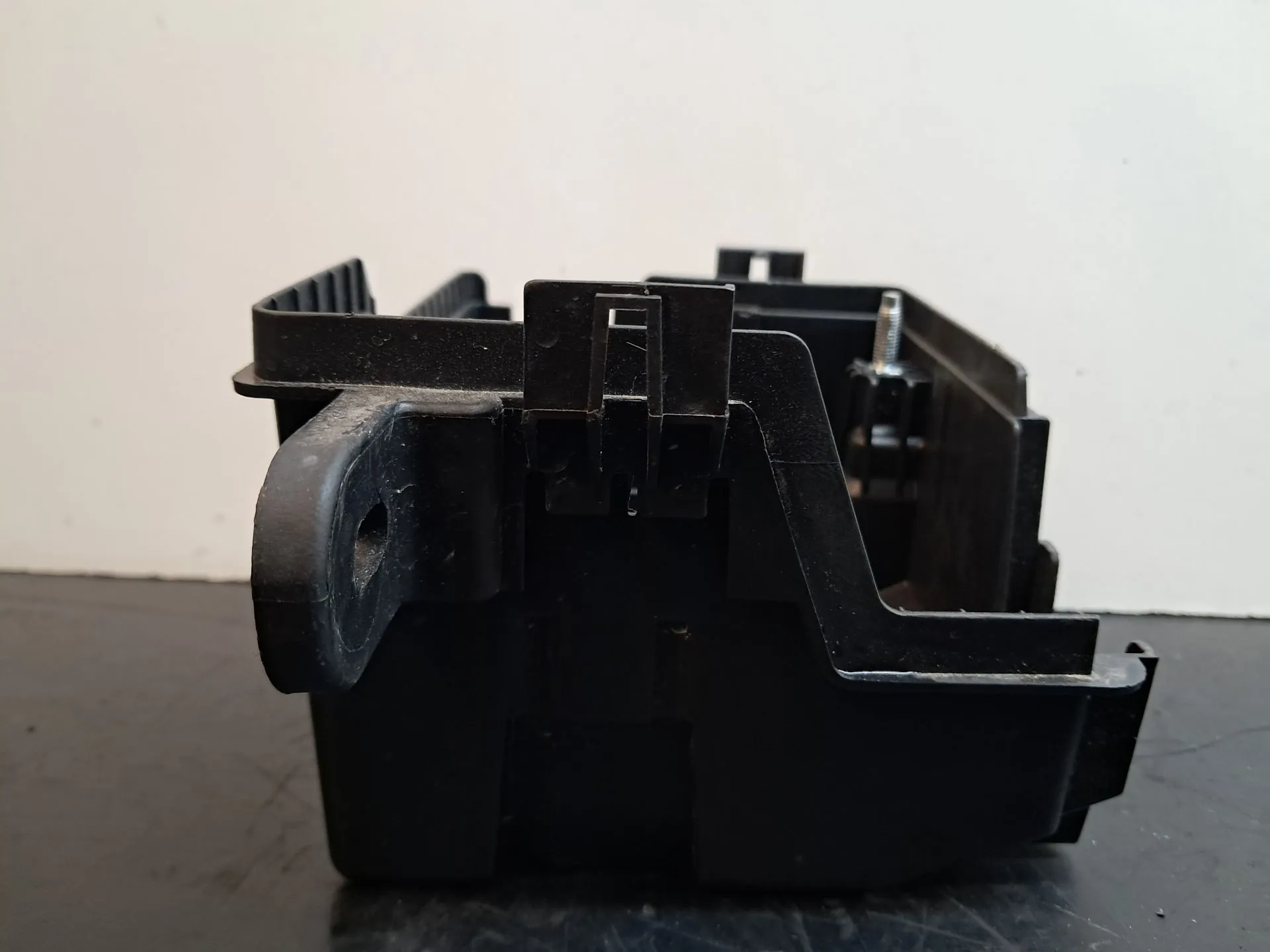 Fuse box / SAM / BSI DACIA Spring Imagem-2