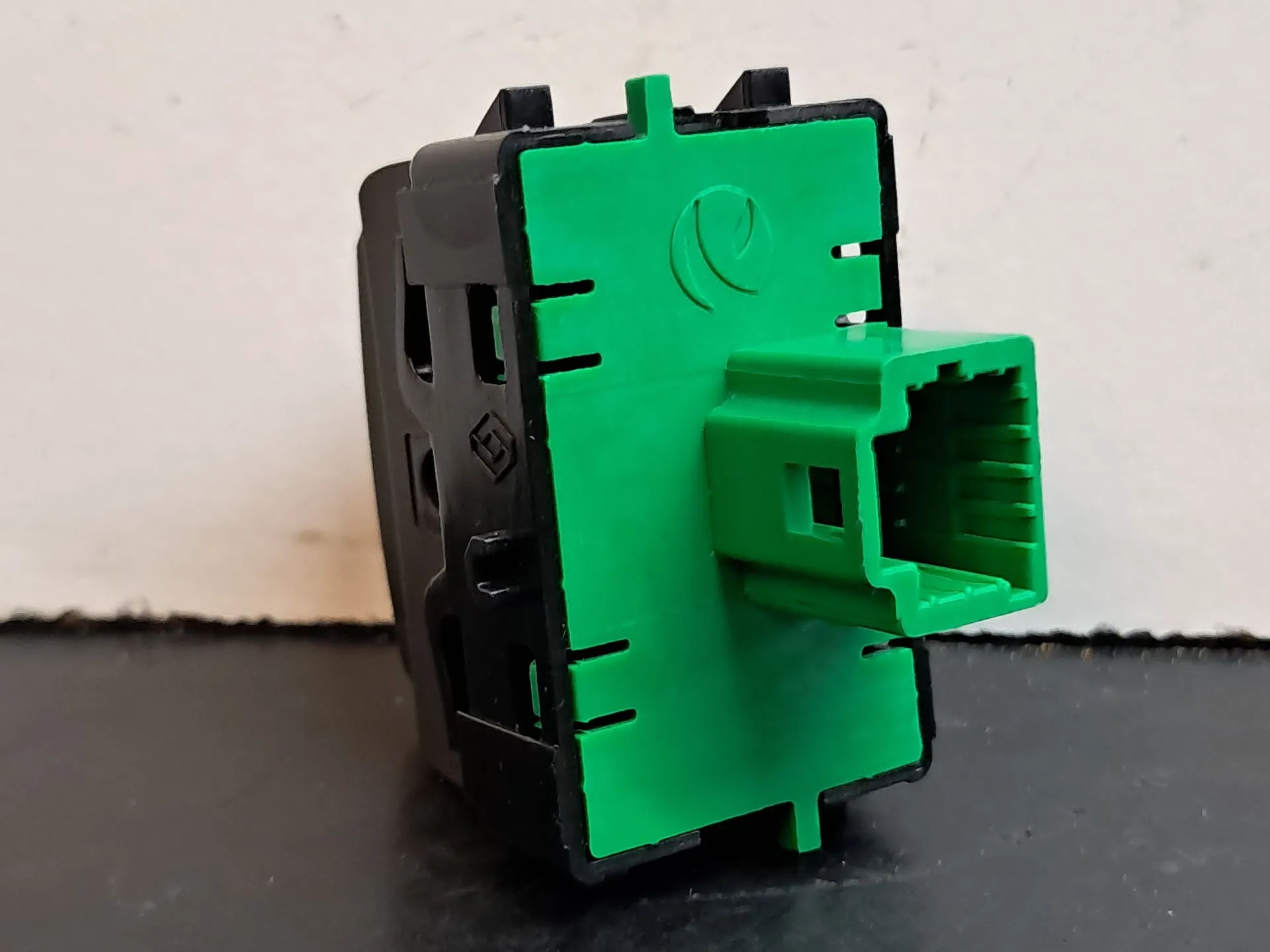 Parking sensor switch DACIA Spring Imagem-2