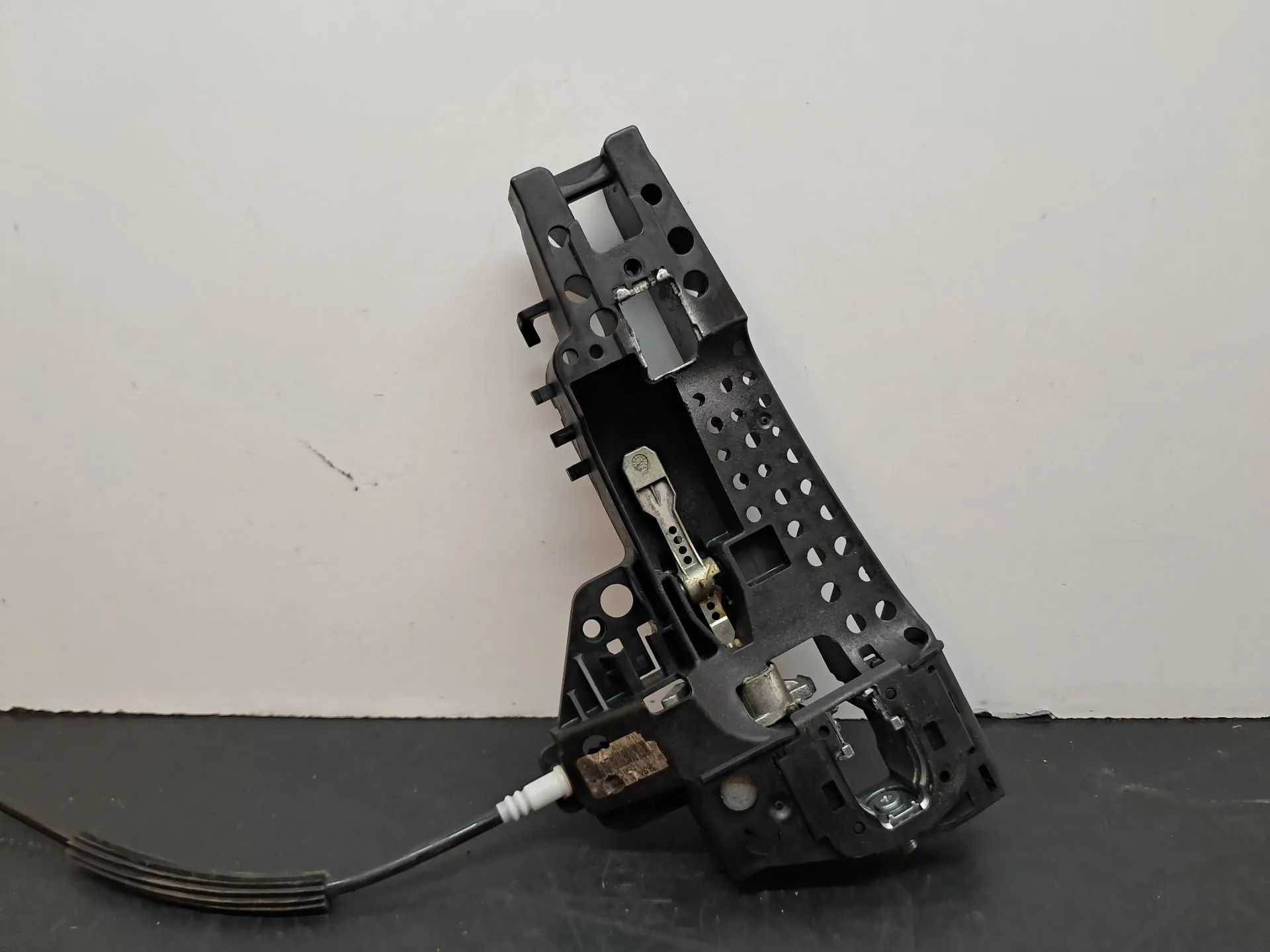 Supporto maniglia porta posteriore sinistra AUDI Q5 (8R) Imagem-2