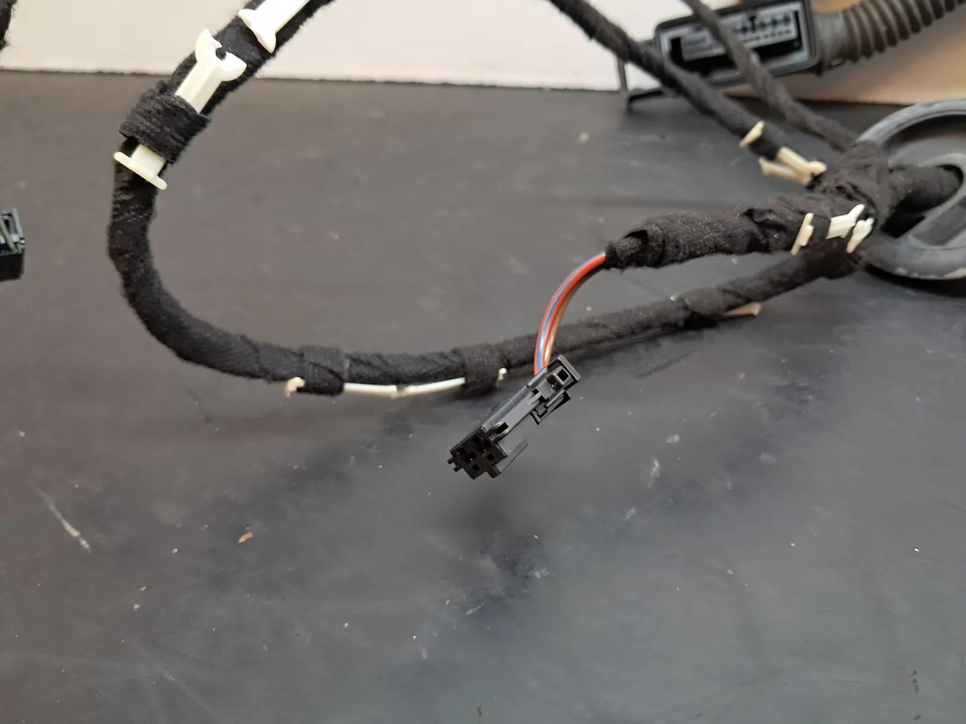 Interior electrical installation / interior wiring AUDI Q5 (8R) Imagem-4