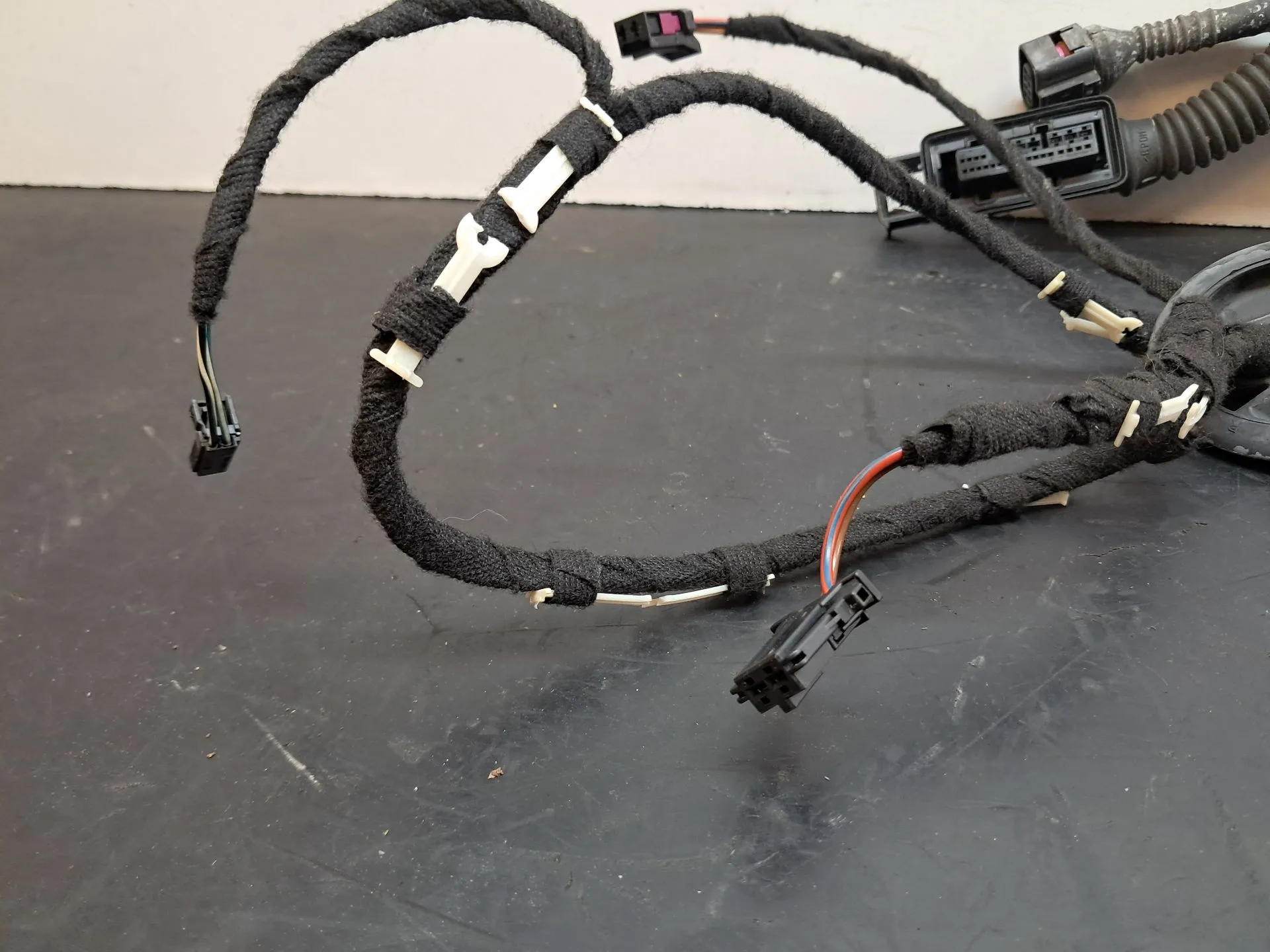 Interior electrical installation / interior wiring AUDI Q5 (8R) Imagem-5
