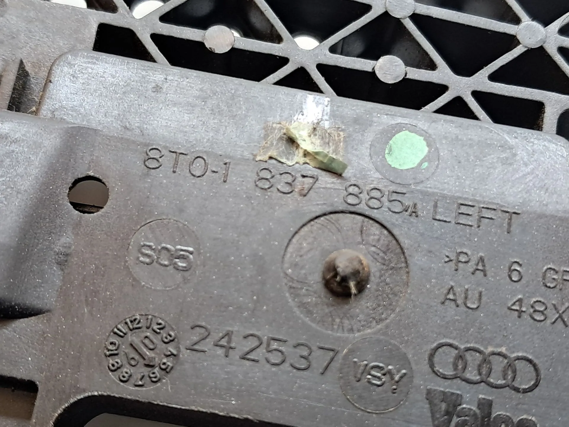 Supporto maniglia porta anteriore sinistra AUDI Q5 (8R) Imagem-3