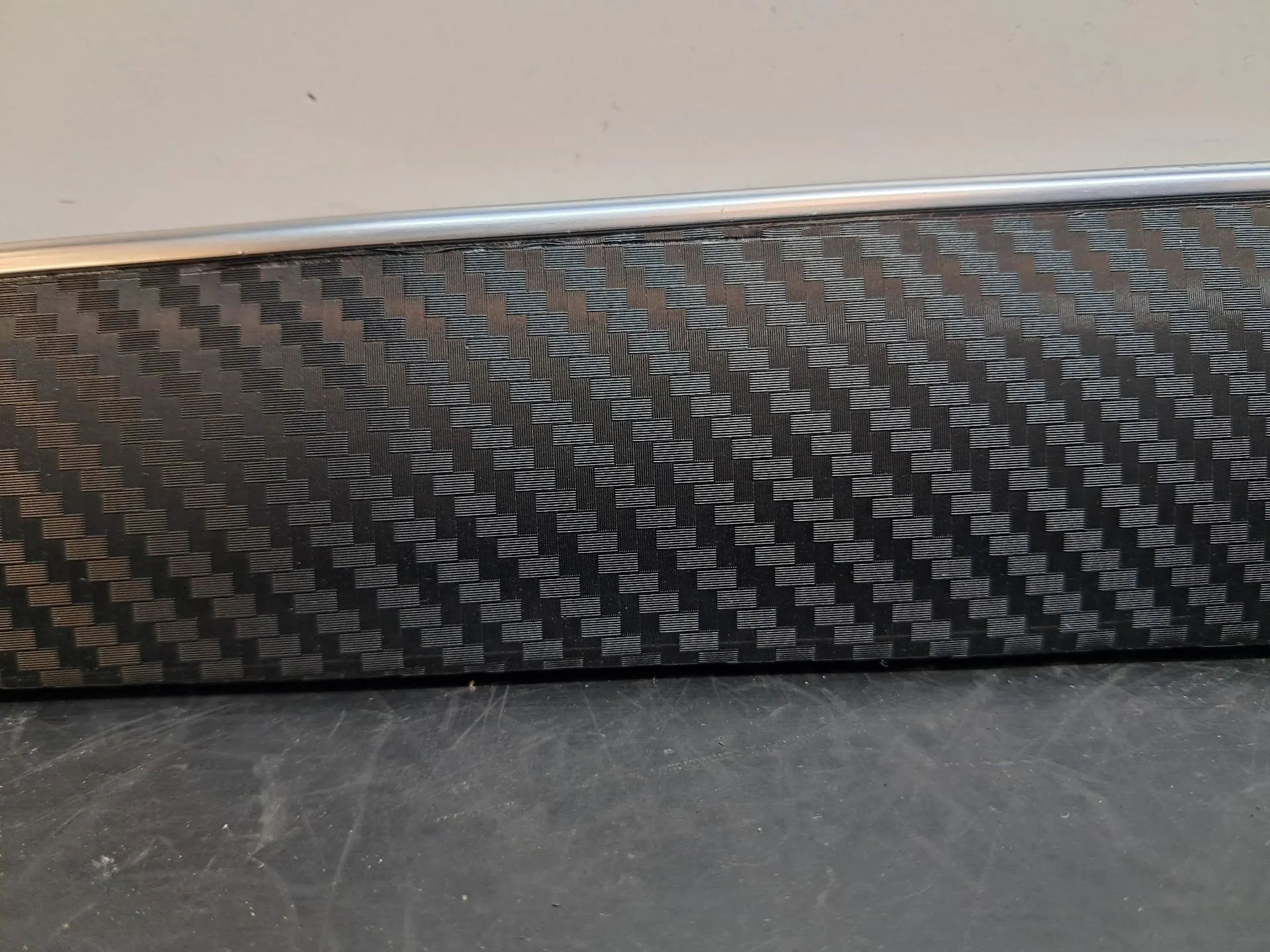 Modanatura porta anteriore sinistra AUDI Q5 (8R) Imagem-3