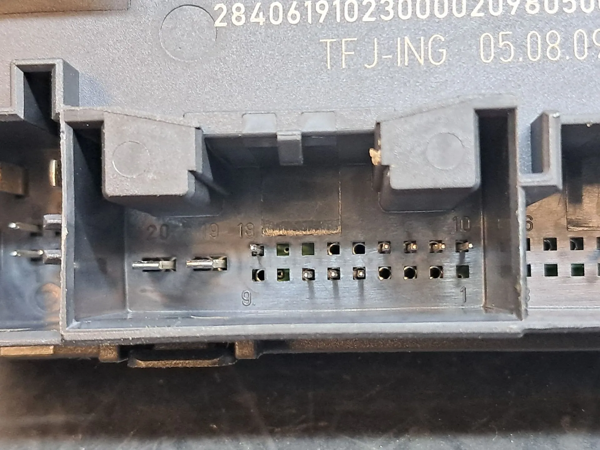 Módulo porta trás esquerdo AUDI Q5 (8R) Imagem-3
