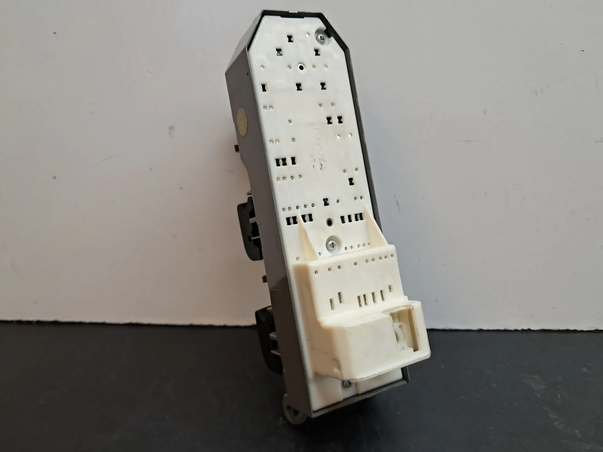 Mando / interruptor elevalunas delantero izquierdo TOYOTA Yaris (_P13_) Imagem-3