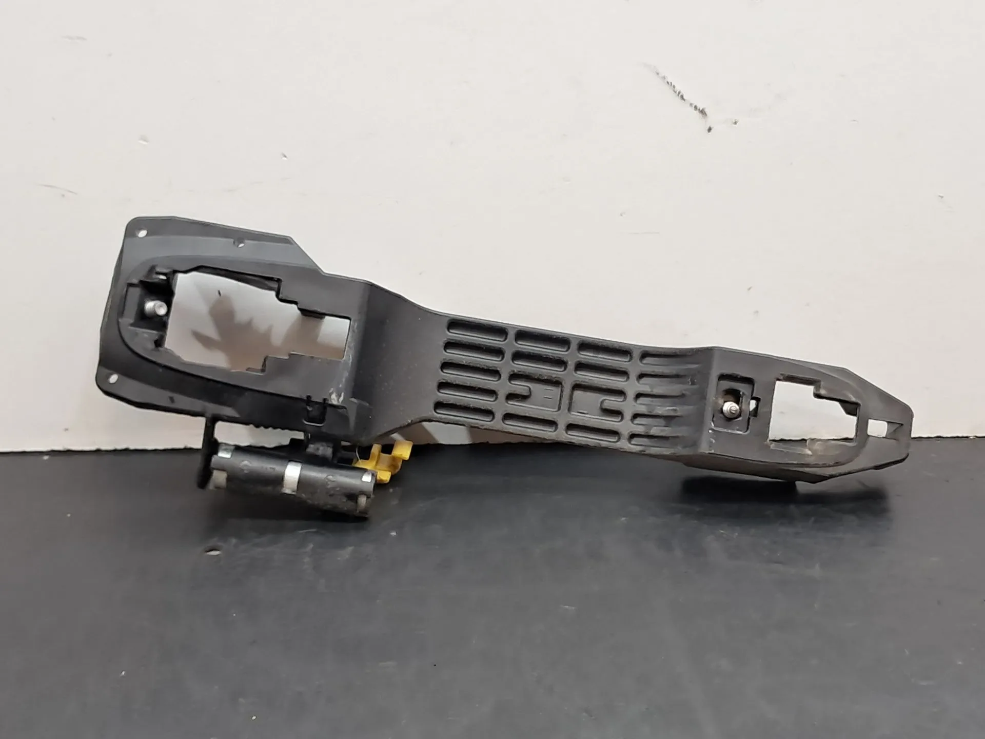 Soporte Manija puerta Delantera Izquierda TOYOTA Hilux VII Pick Up (_N1_, _N2_, _N3_)