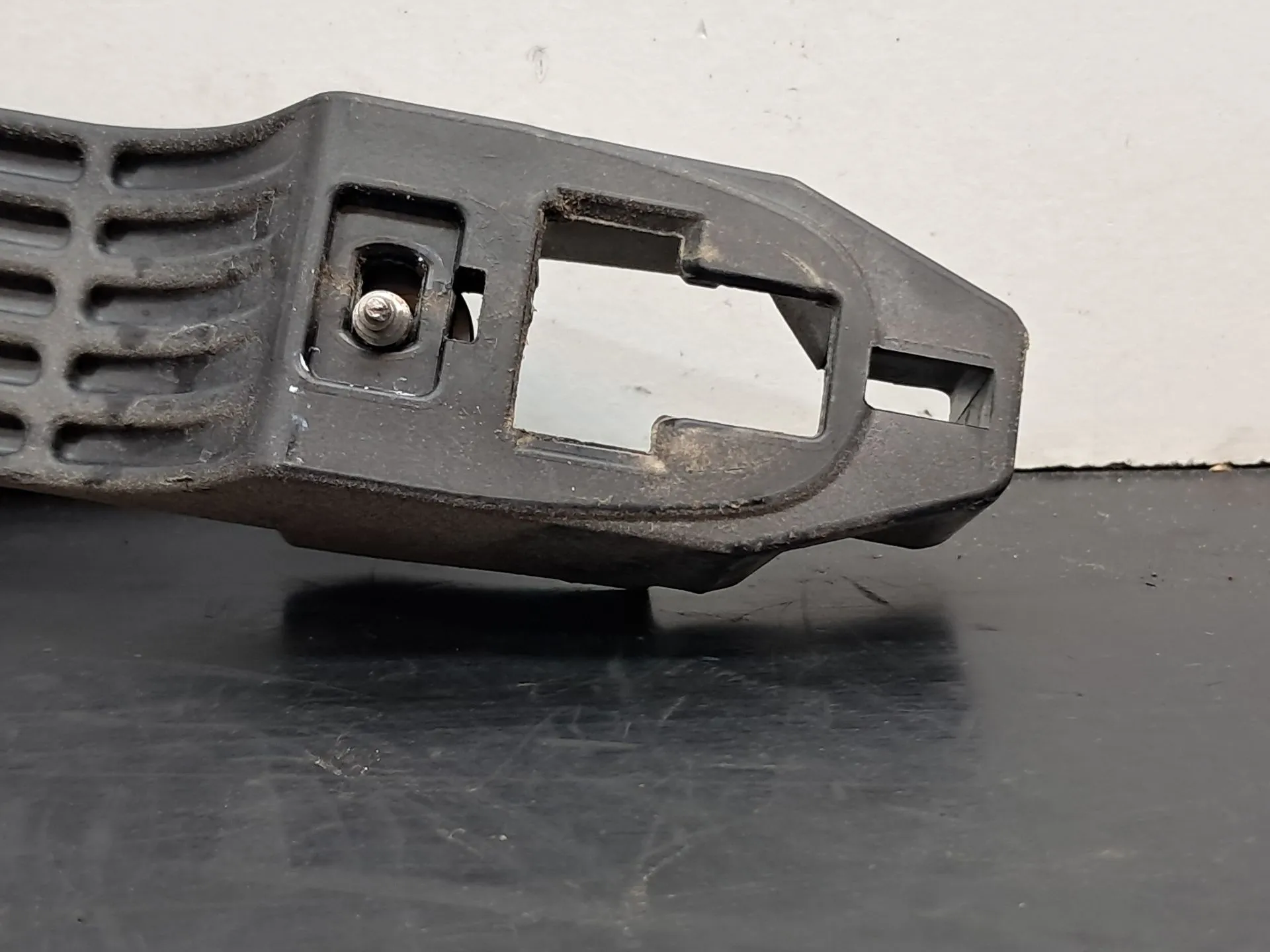 Soporte Manija puerta Delantera Izquierda TOYOTA Hilux VII Pick Up (_N1_, _N2_, _N3_) Imagem-1
