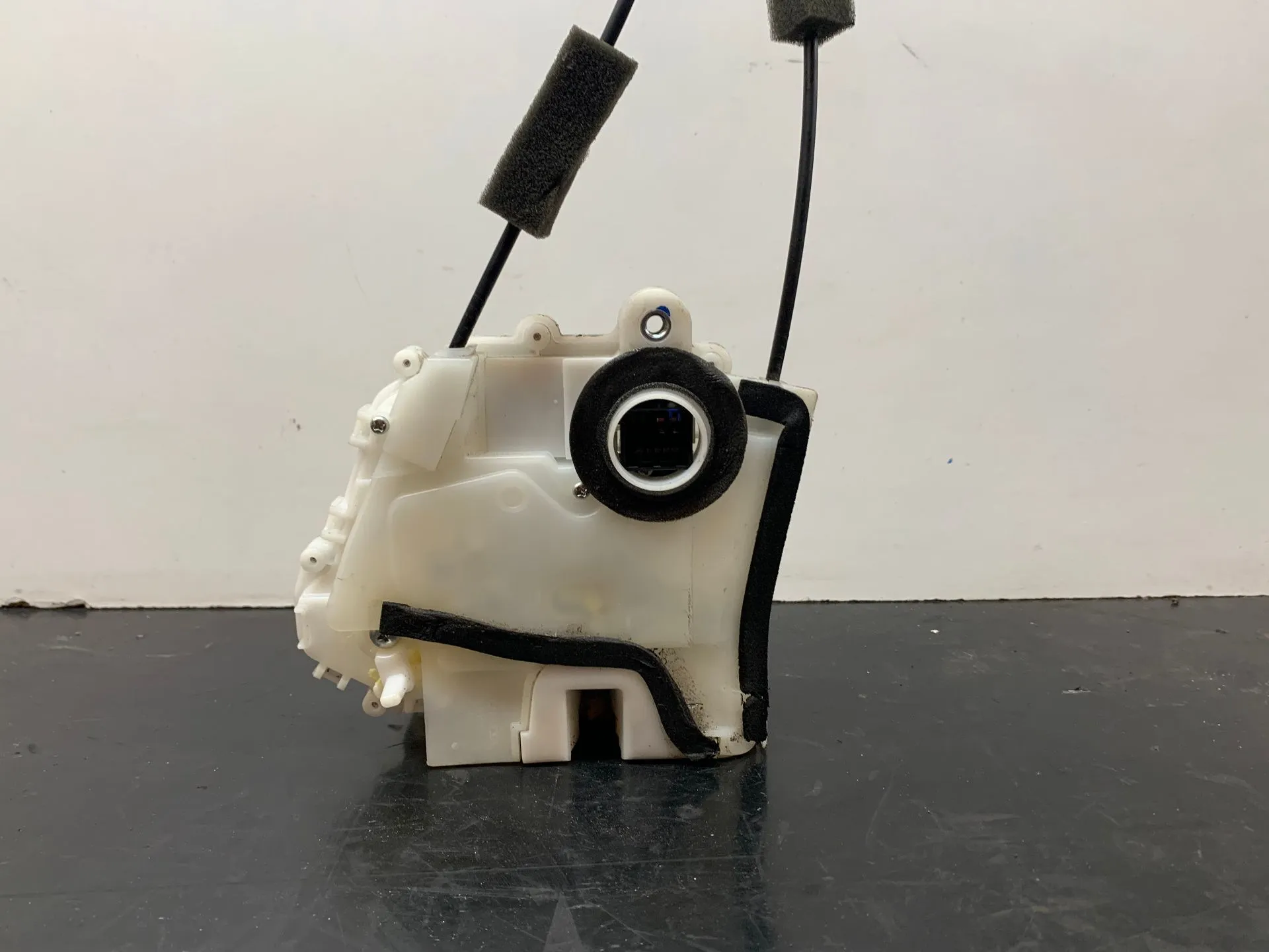 Fechadura / fecho porta trás direito HONDA Insight (ZE2)
