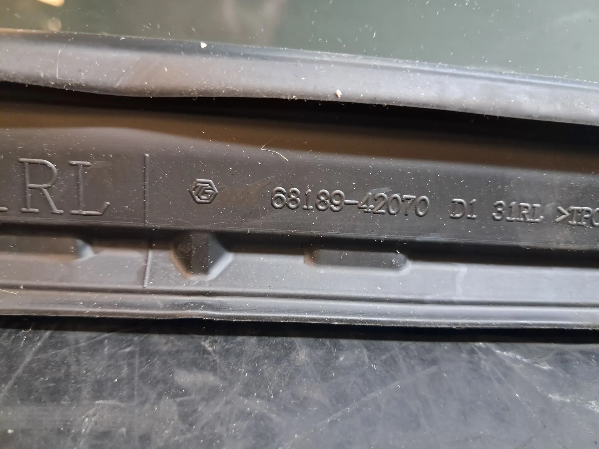 Vidrio triangular puerta Trasero Izquierdo TOYOTA RAV4 V (_A5_, _H5_) Imagem-3