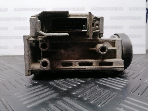 Medidor de masa de aire / Caudalímetros  LANCIA Thema (834_) Imagem-3