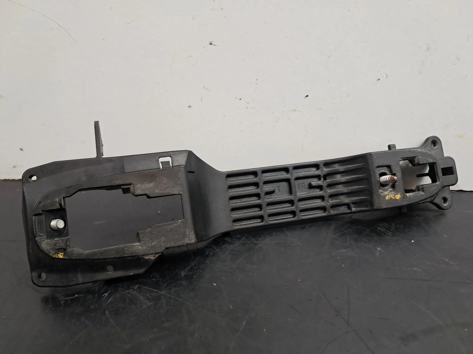 Right front door handle support SUZUKI SX4 S-Cross (JY)