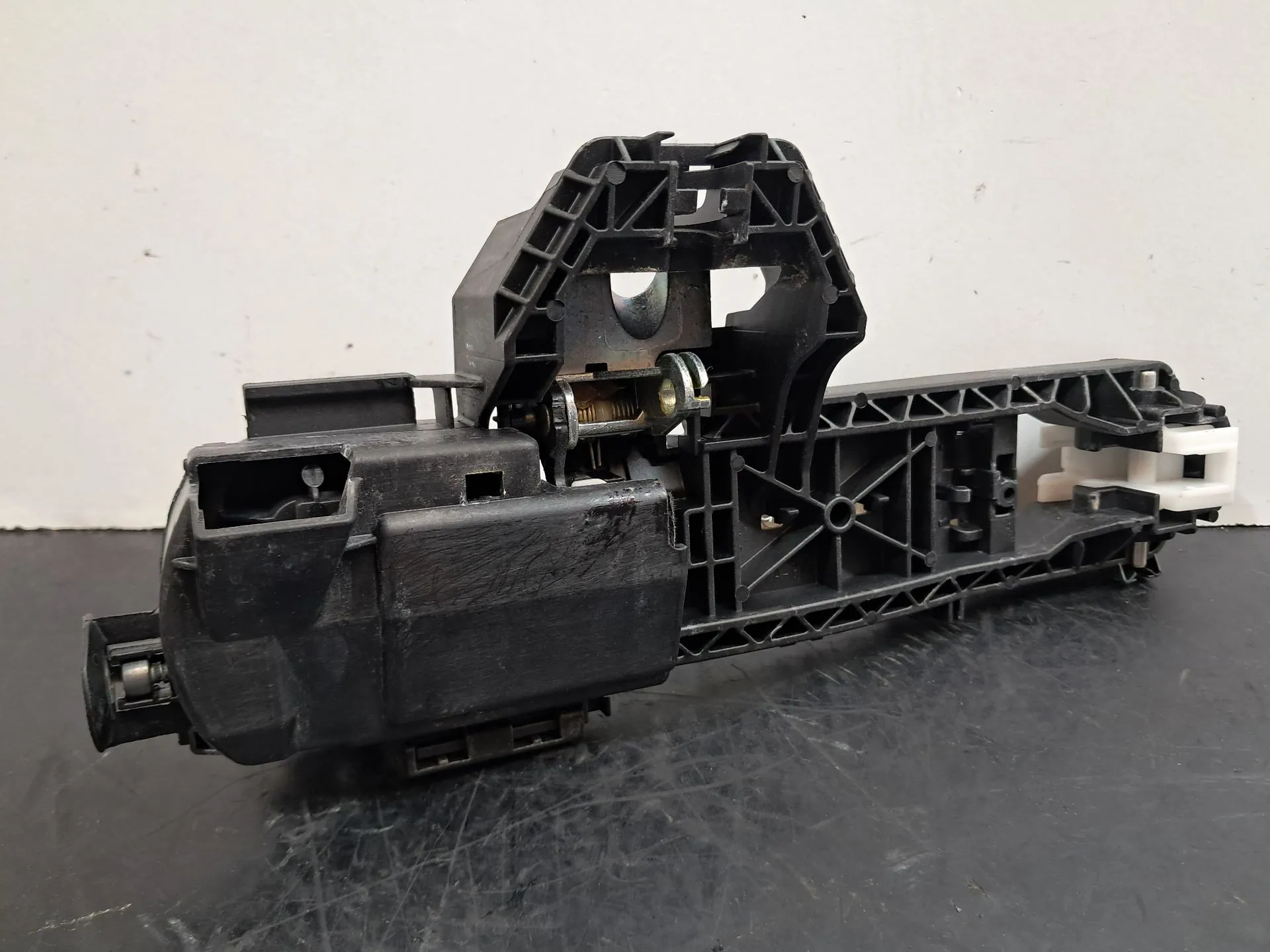 Soporte Manija puerta Delantera Derecha MERCEDES-BENZ Classe A (W176)