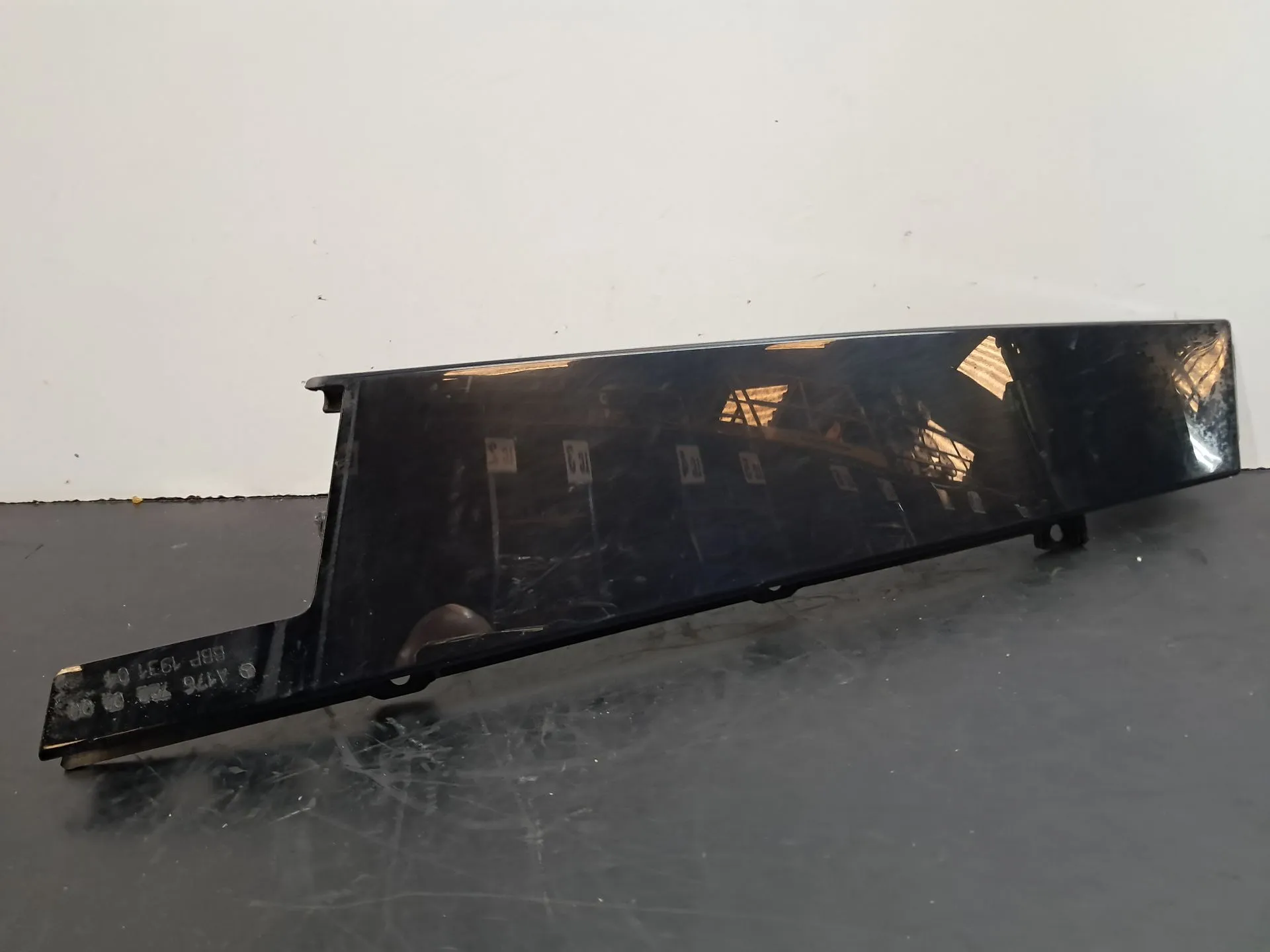Moldura puerta delantera derecha MERCEDES-BENZ Classe A (W176)