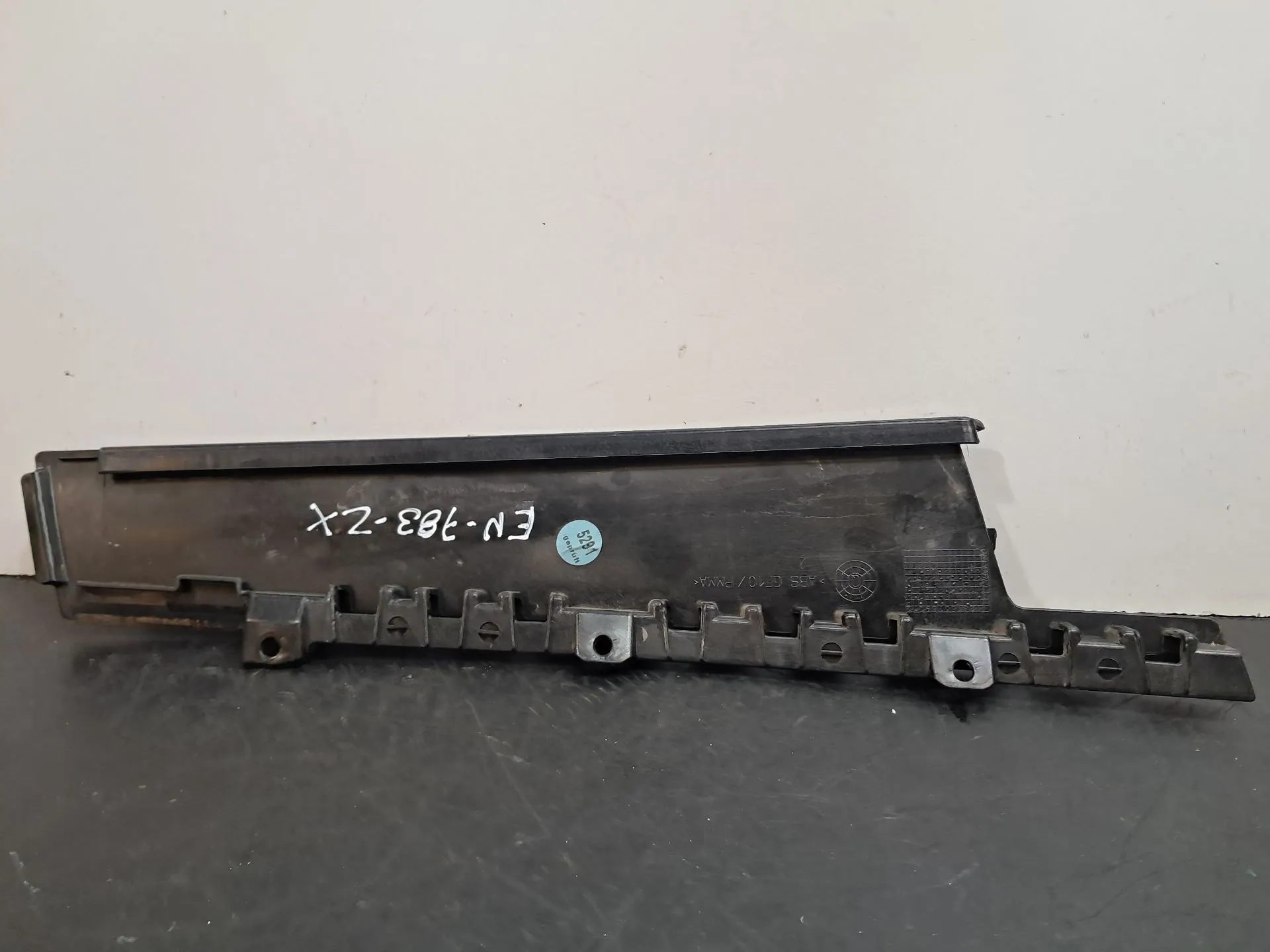 Right front door trim MERCEDES-BENZ Classe A (W176) Imagem-1