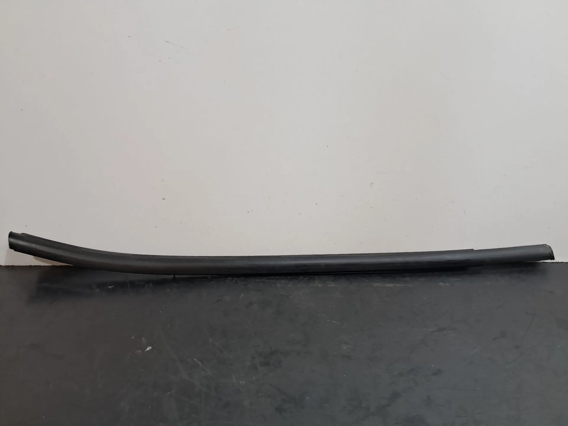 Right rear window scraper DACIA Spring