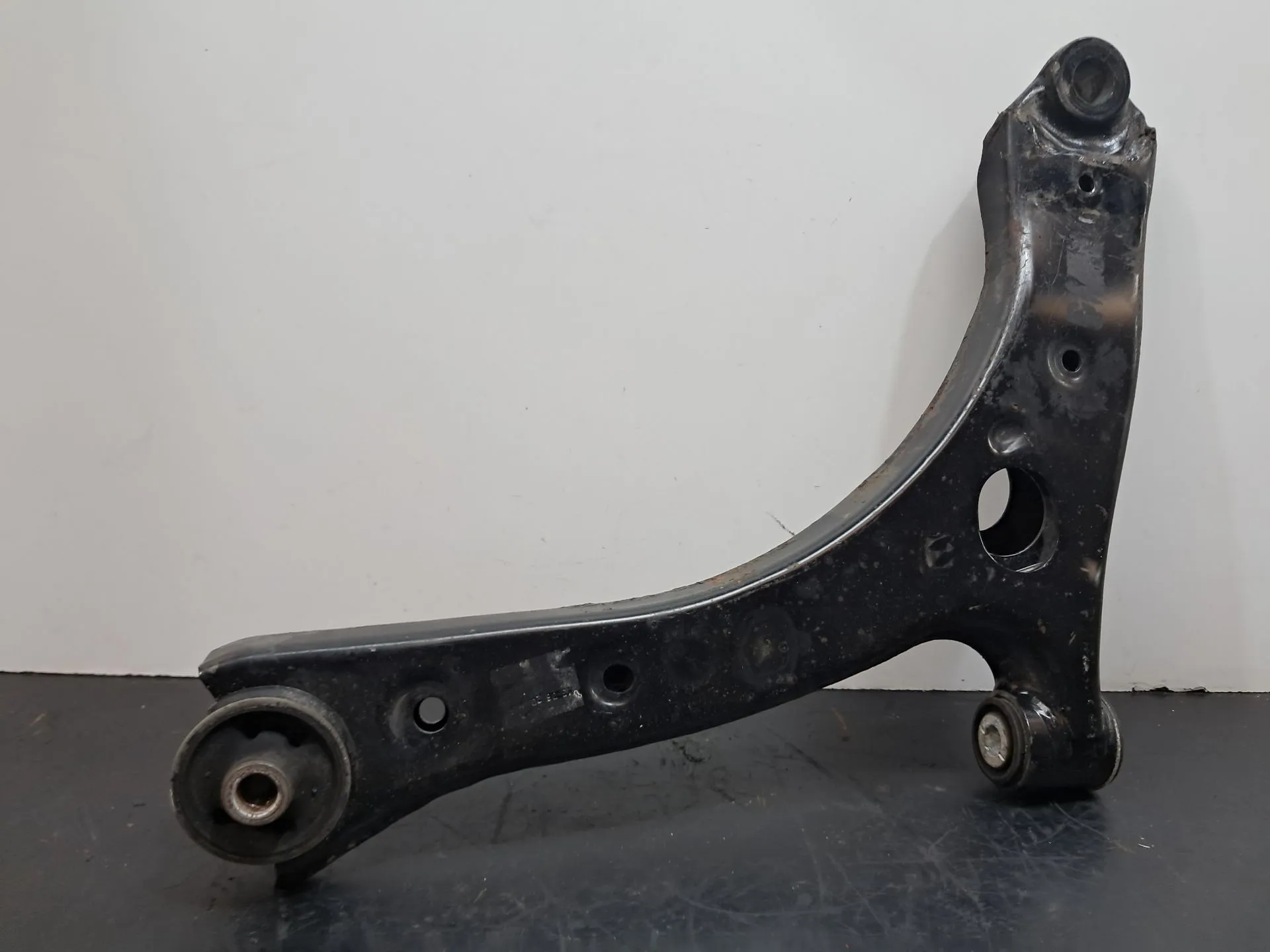 Braccio di sospensione anteriore sinistro FORD Transit