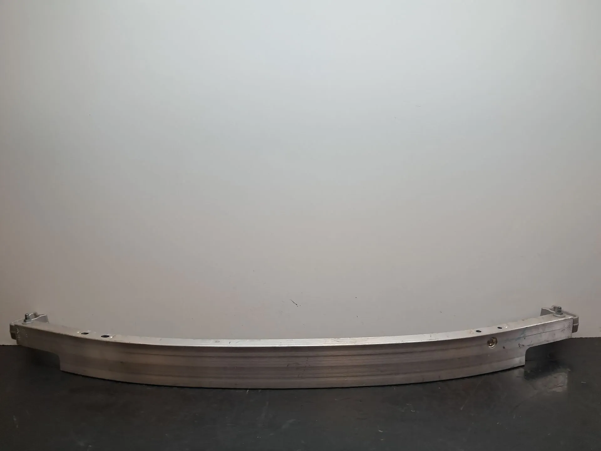 Front bumper reinforcement TESLA Model Y (5YJY)