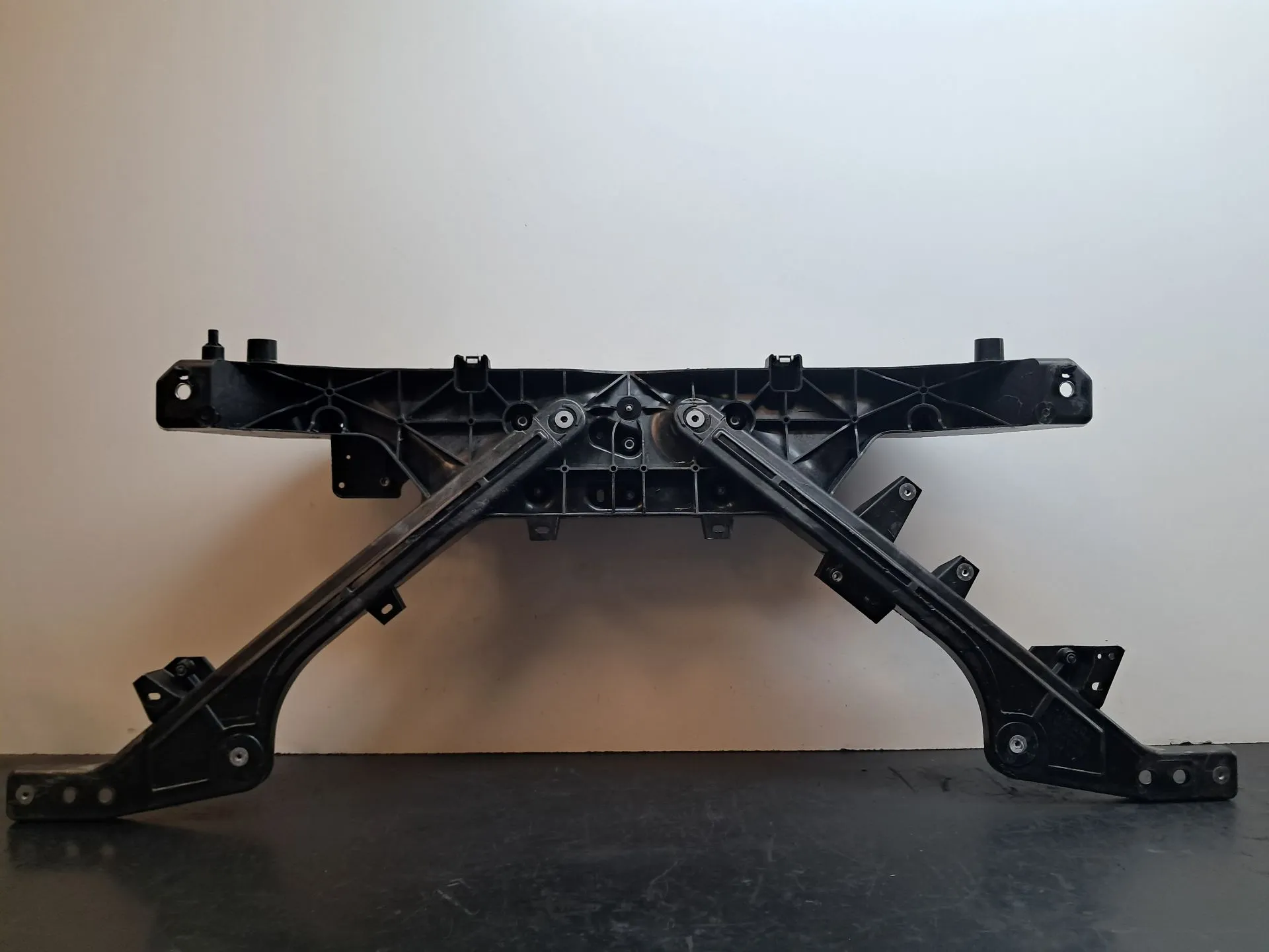 Fiber or sheet front section TESLA Model Y (5YJY)
