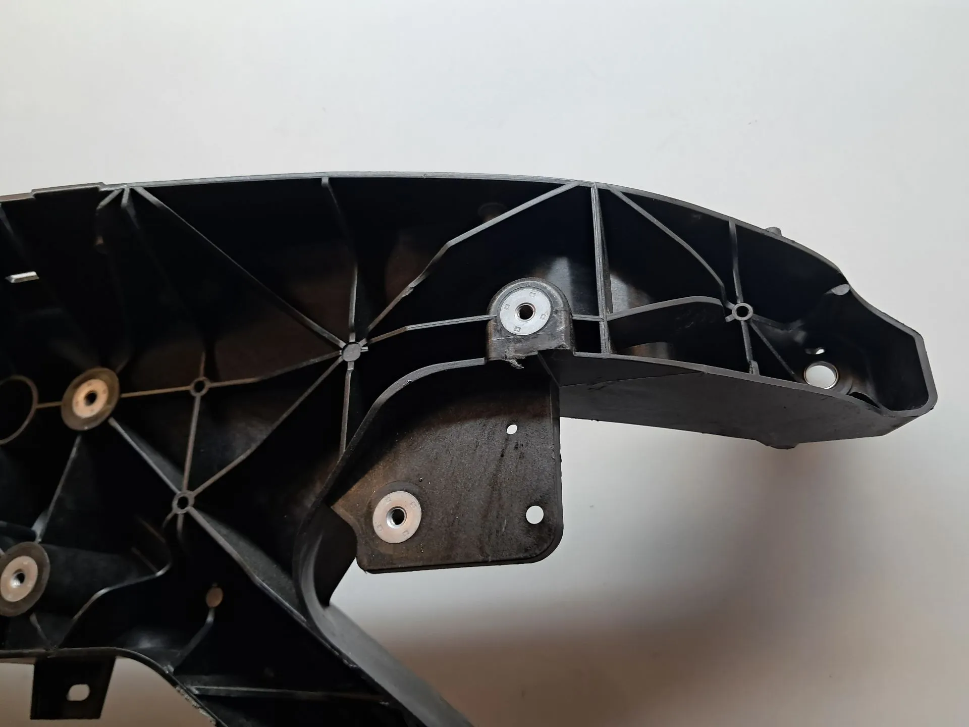 Fiber or sheet front section TESLA Model Y (5YJY) Imagem-10