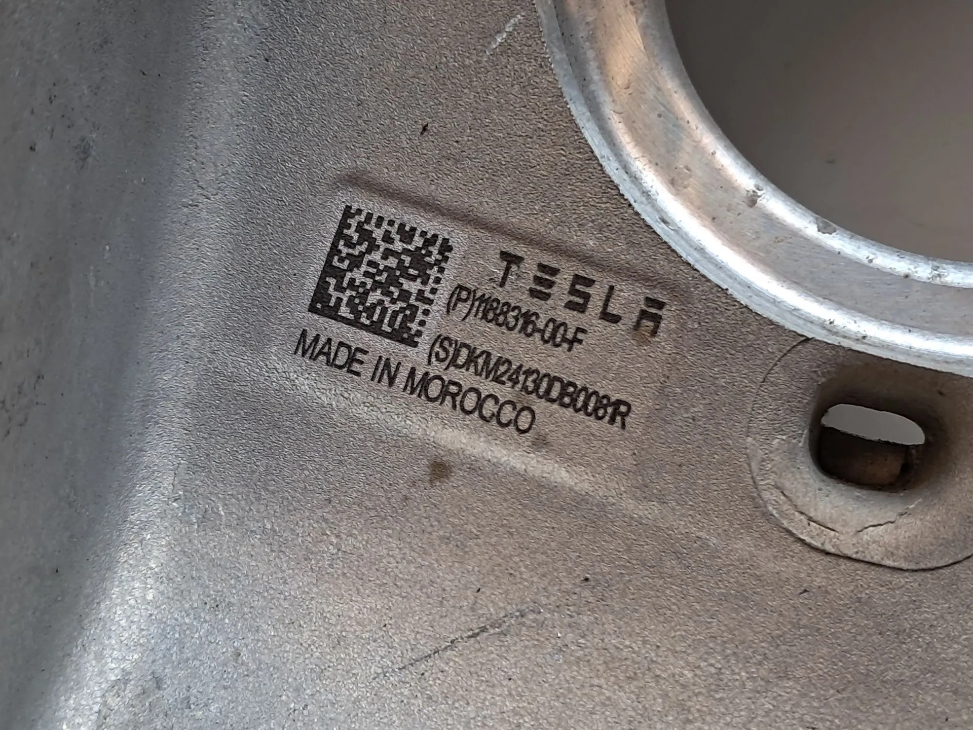 Manga de eixo frente direita TESLA Model Y (5YJY) Imagem-2