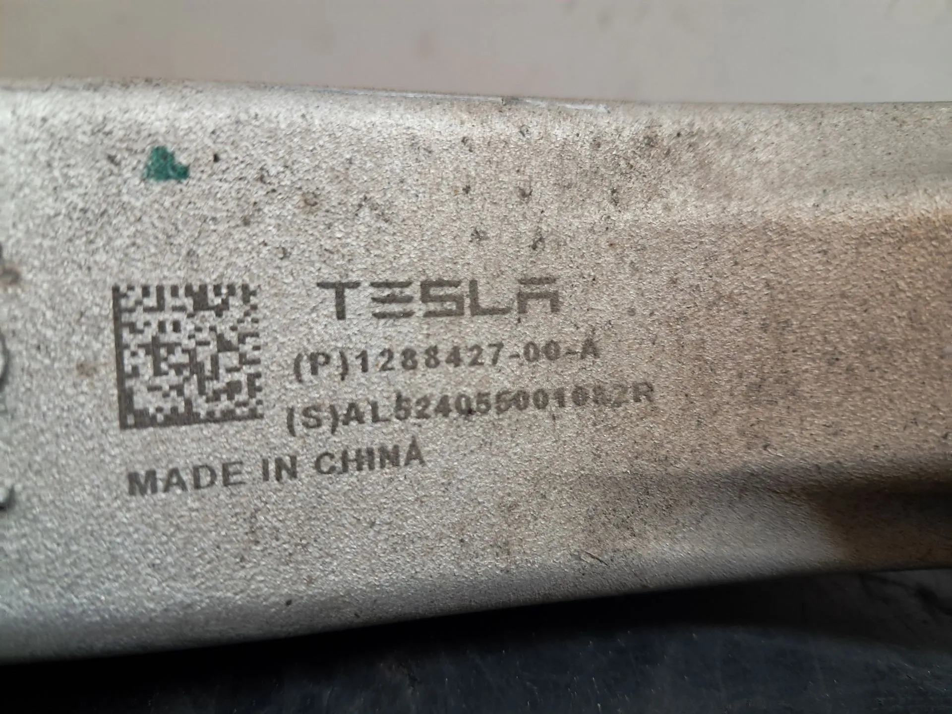 Braço de suspensão trás direito TESLA Model Y (5YJY) Imagem-2