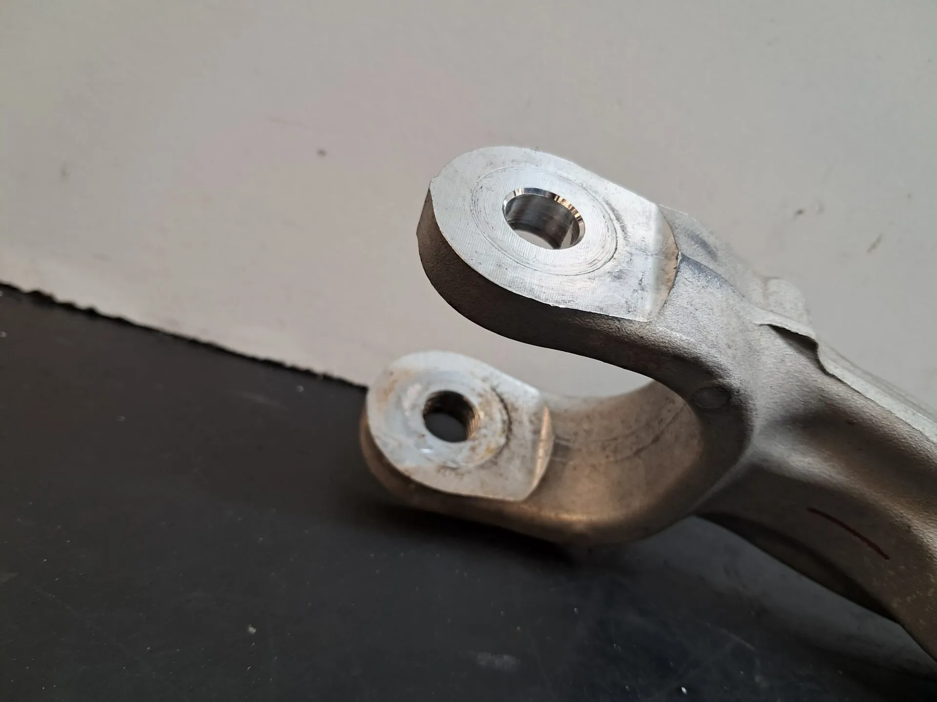 Braço de suspensão trás direito TESLA Model Y (5YJY) Imagem-4