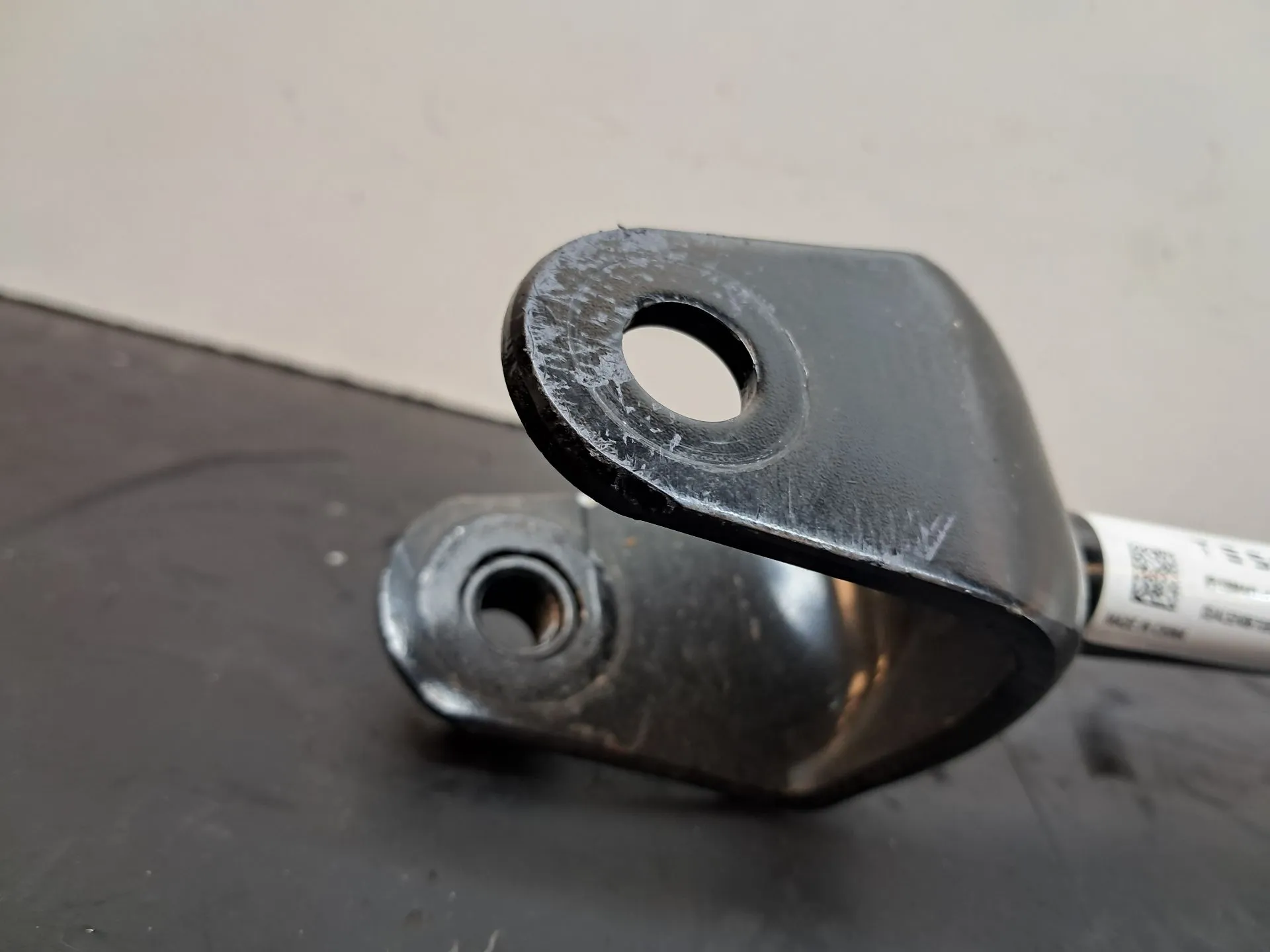 Braço de suspensão trás esquerdo TESLA Model Y (5YJY) Imagem-1