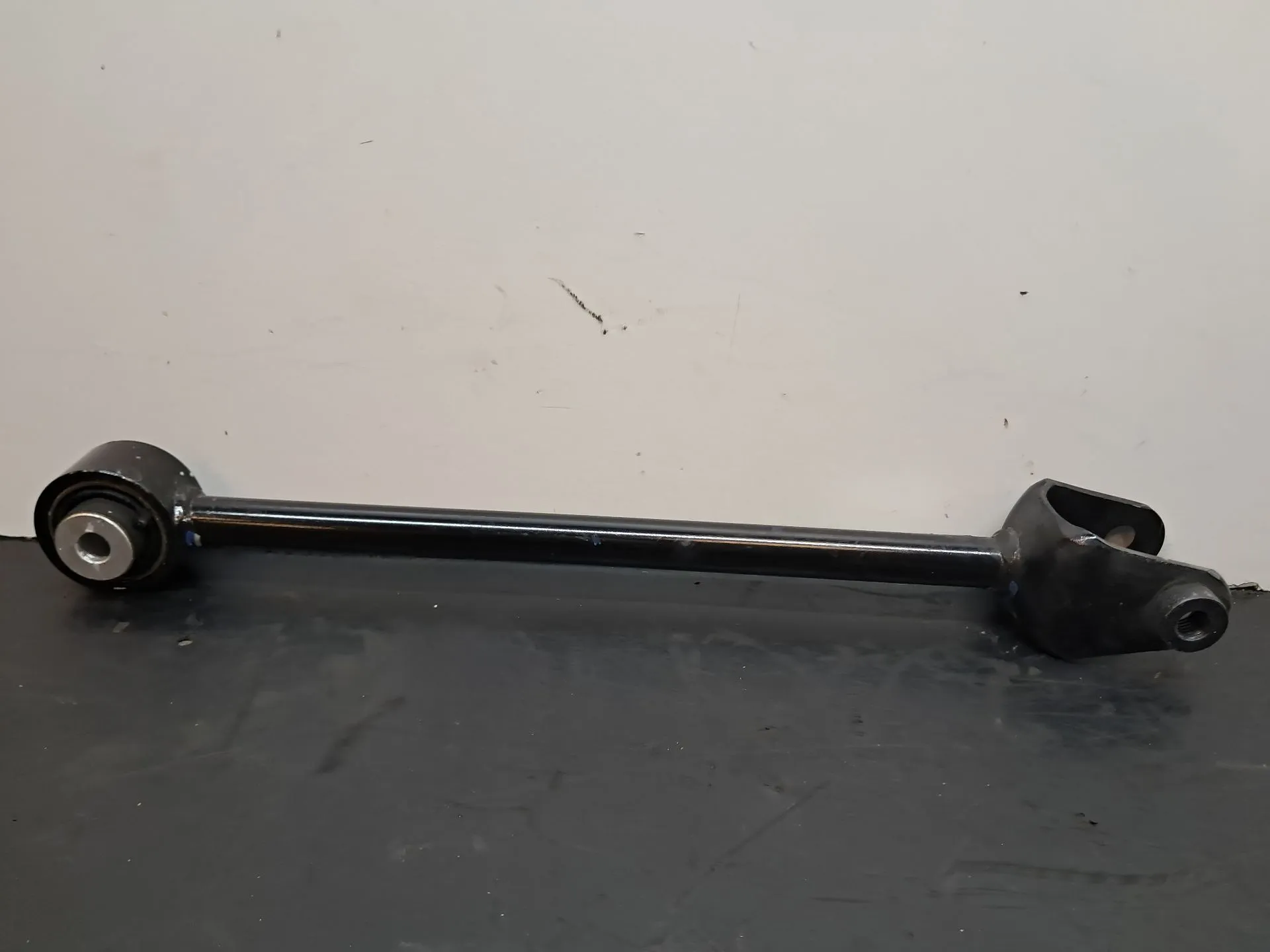 Braço de suspensão trás esquerdo TESLA Model Y (5YJY) Imagem-4