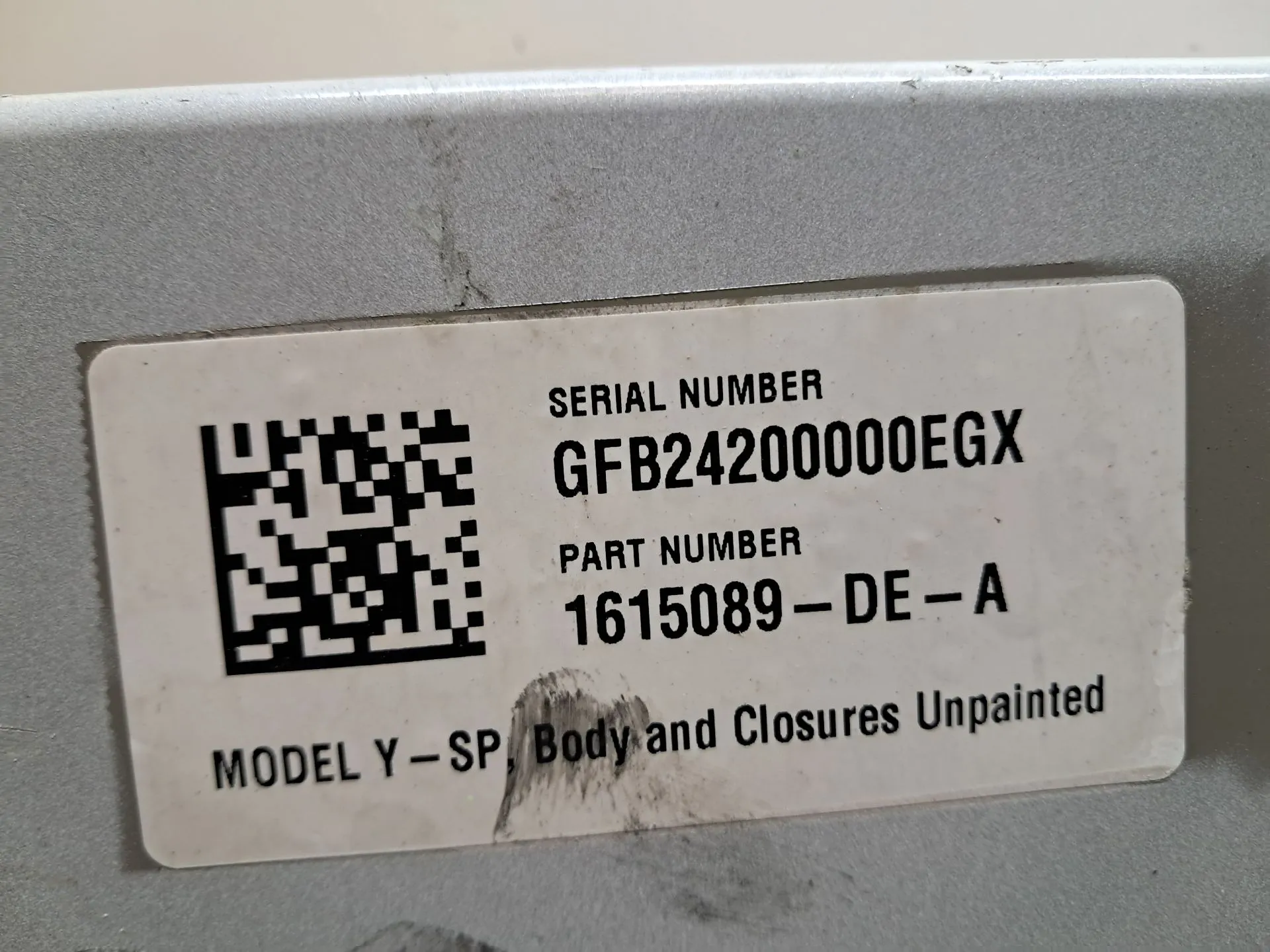Front bumper reinforcement TESLA Model Y (5YJY) Imagem-2