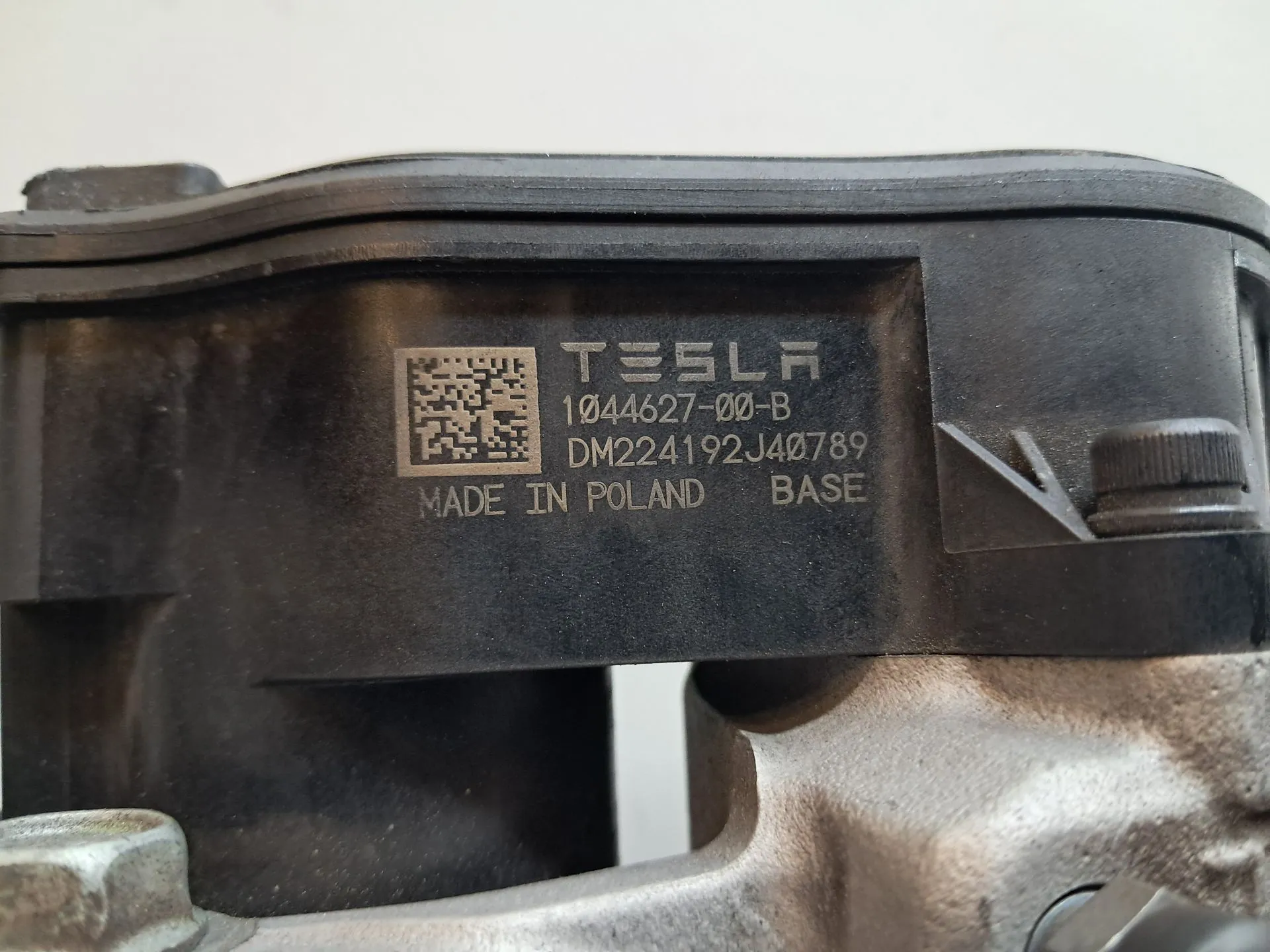Pinça travão / maxila de travão trás esquerda TESLA Model Y (5YJY) Imagem-2