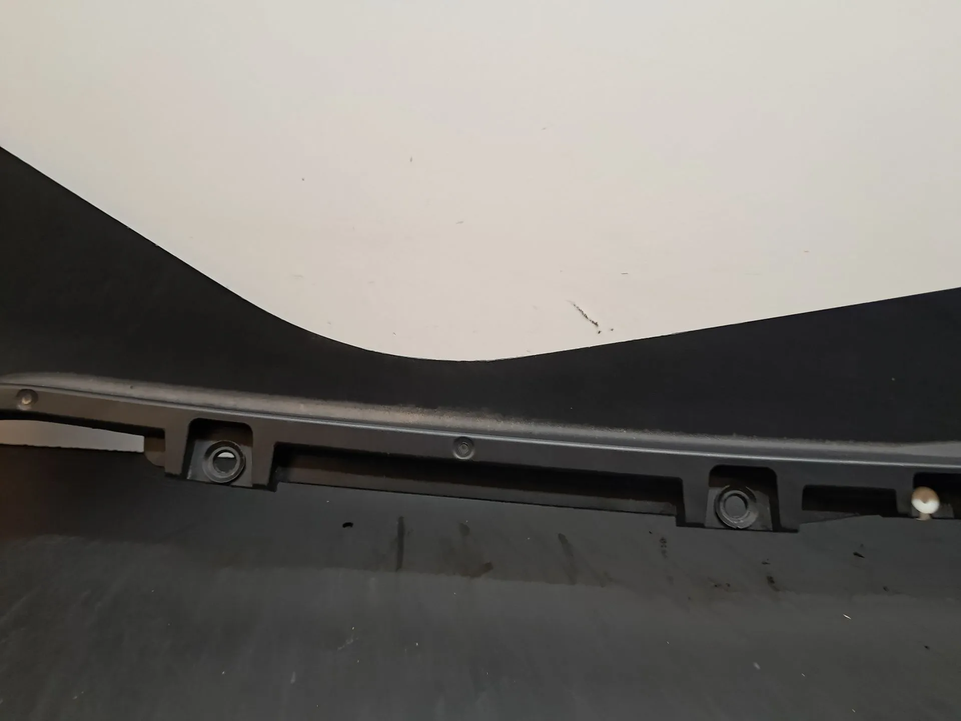 Torpedo TESLA Model Y (5YJY) Imagem-5