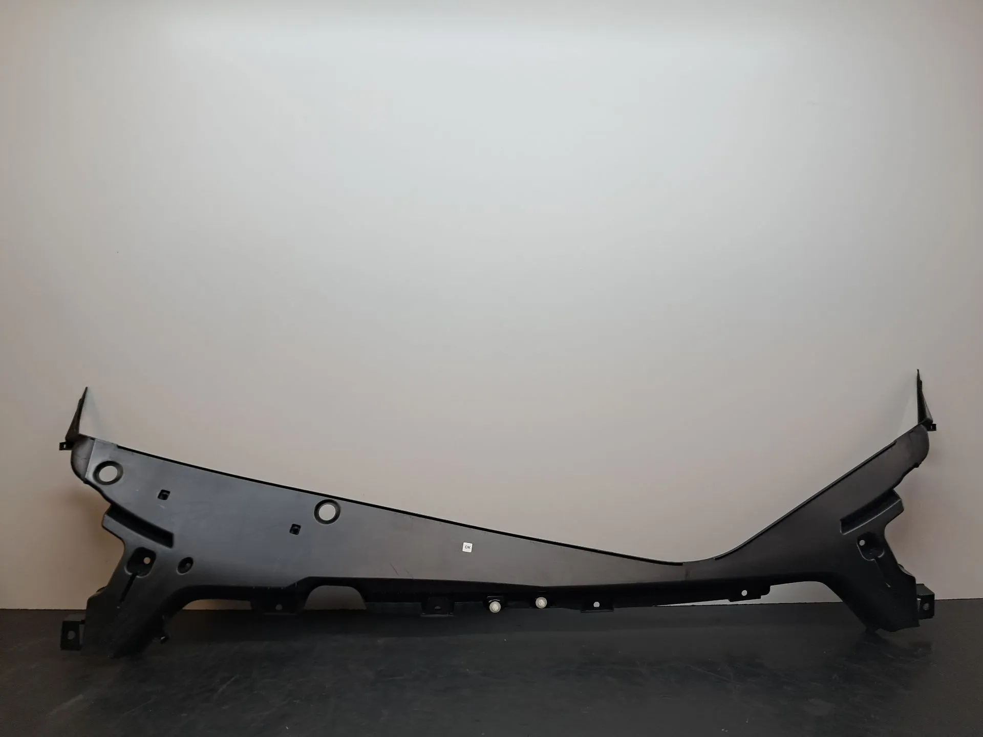 Torpedo TESLA Model Y (5YJY) Imagem-8
