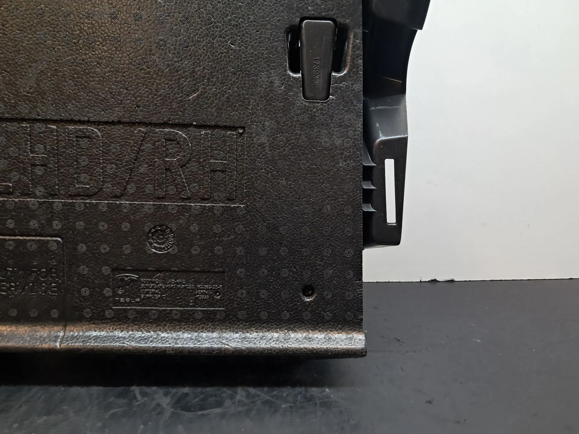 Forra / revestimento genérico TESLA Model Y (5YJY) Imagem-1