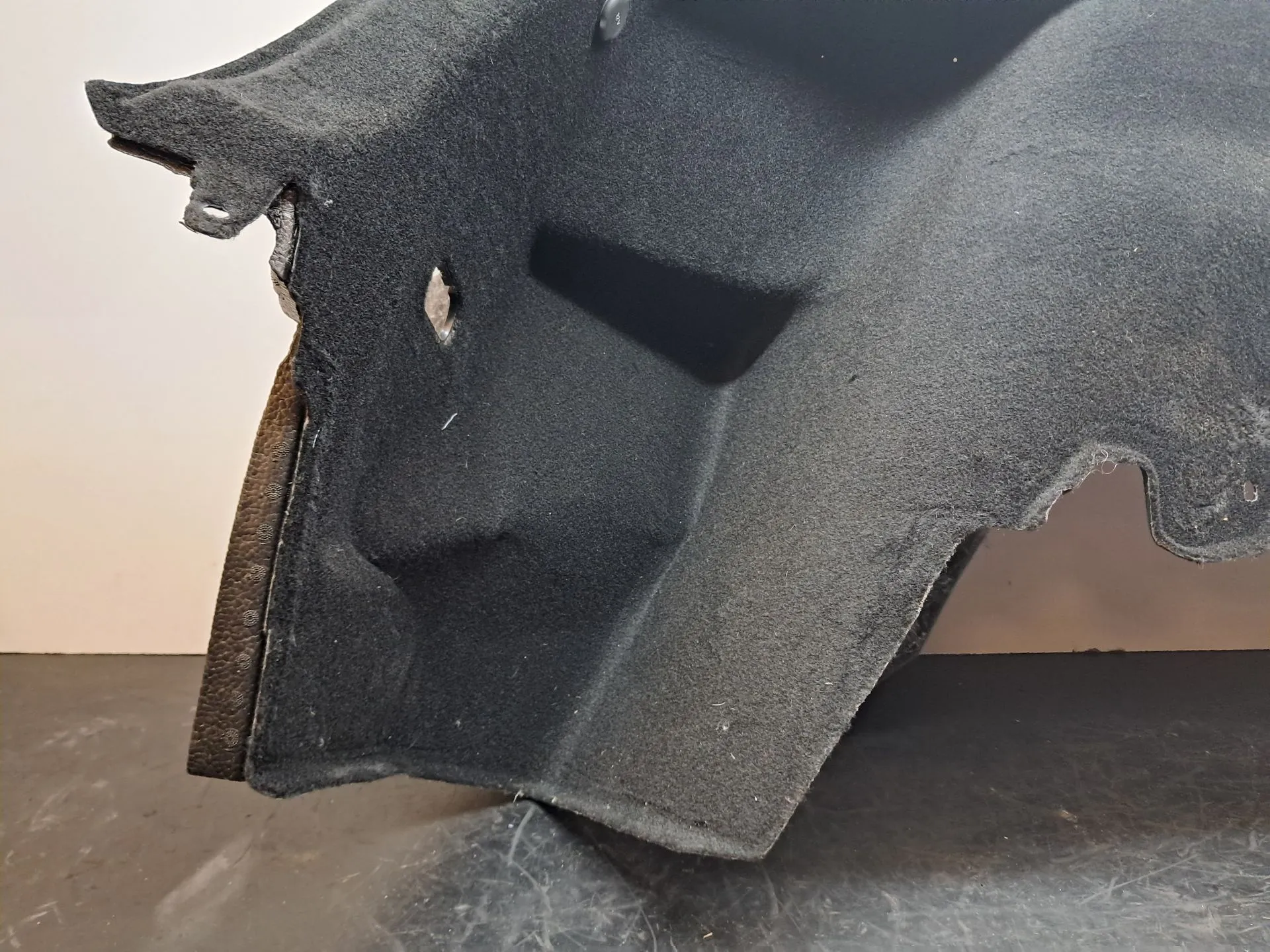 Forra / revestimento genérico TESLA Model Y (5YJY) Imagem-1