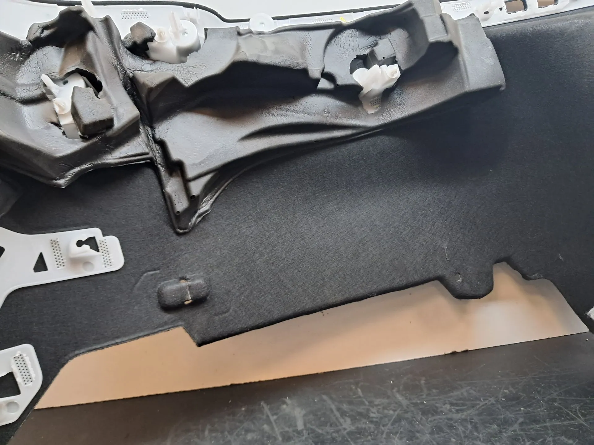Forra / revestimento genérico TESLA Model Y (5YJY) Imagem-13