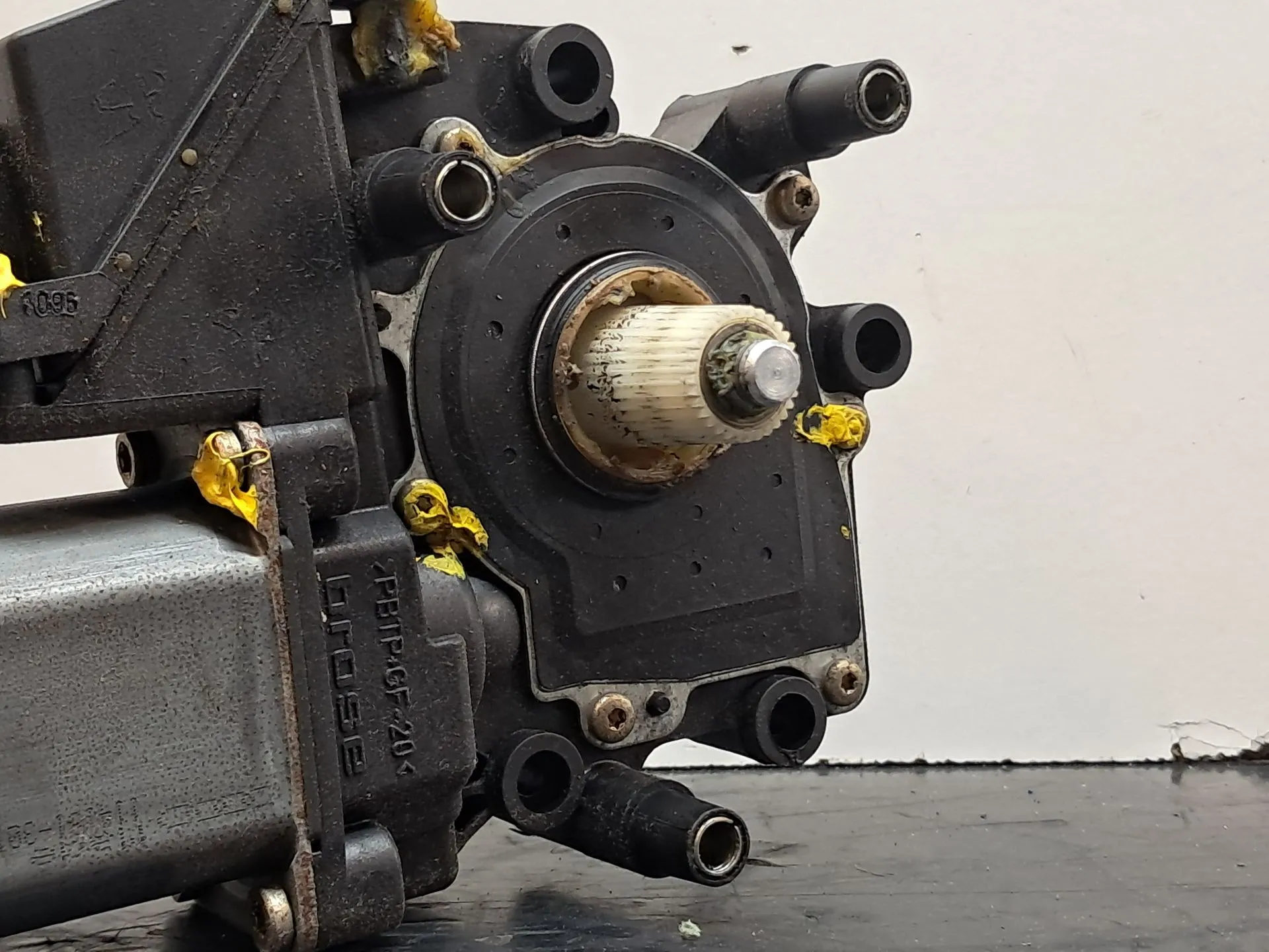 Motore alzacristallo anteriore sinistro AUDI A4 (8D2, B5) Imagem-3