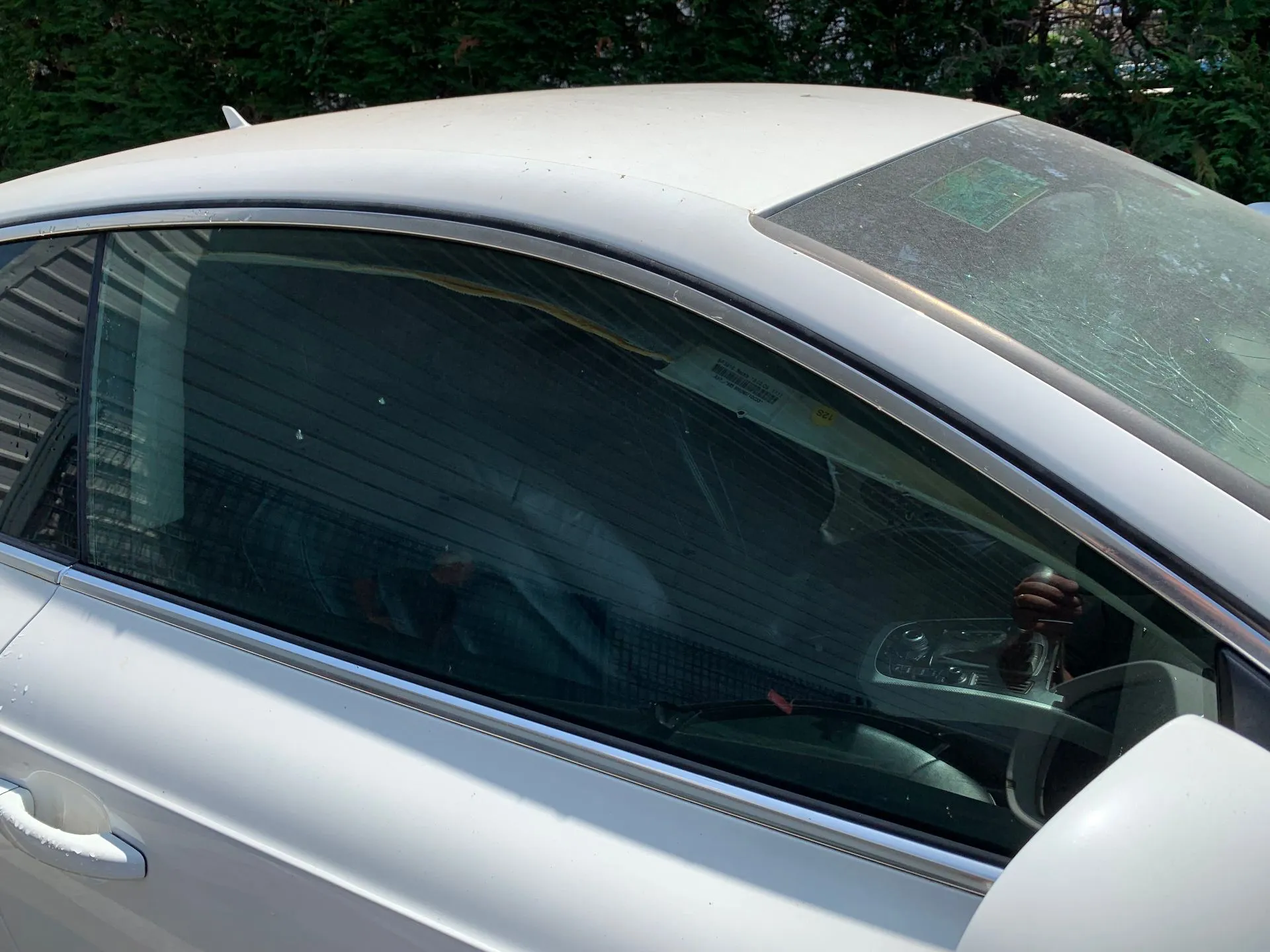 Right front door glass AUDI A5 (8T3)