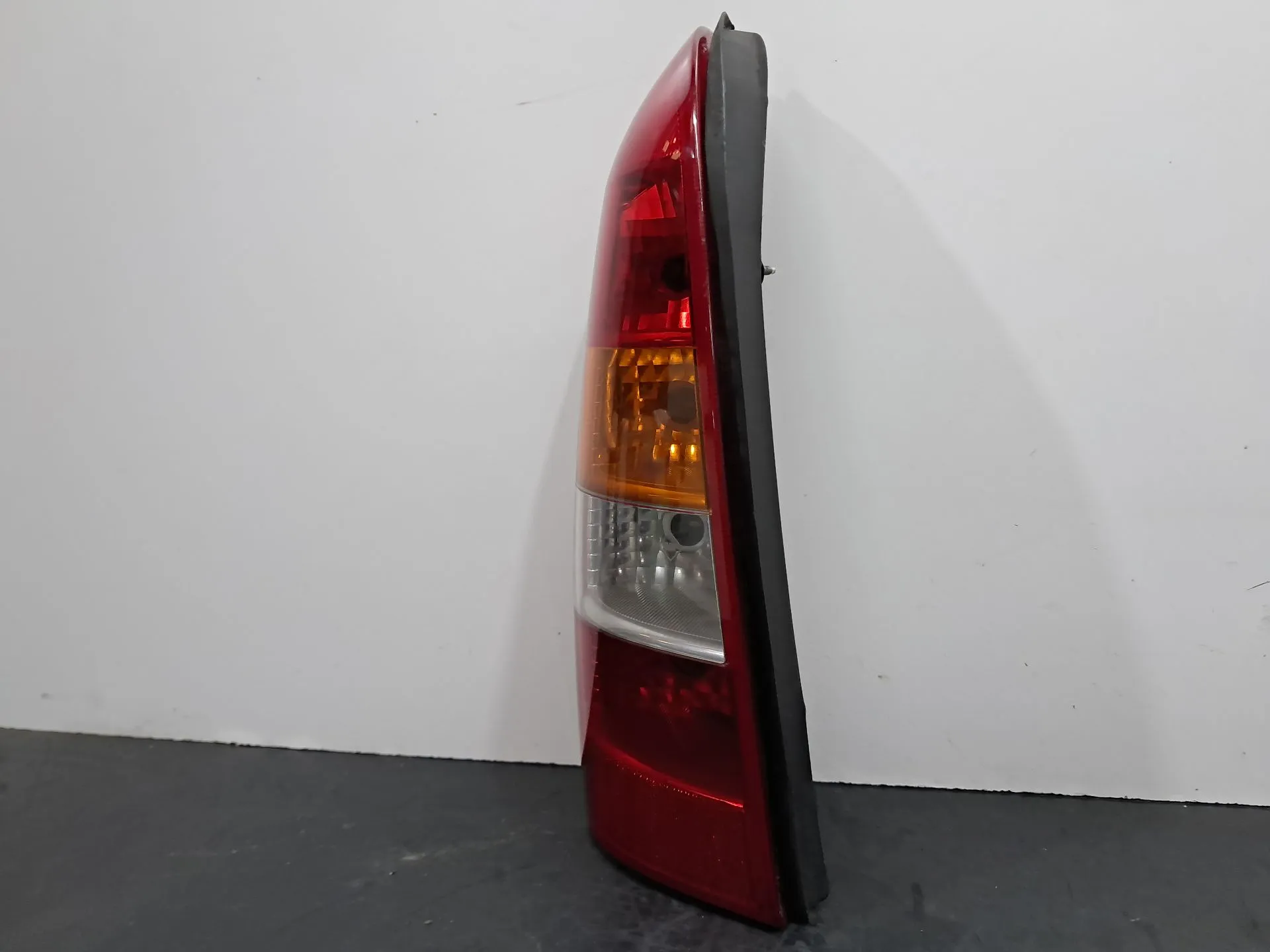 Left Tail light OPEL Astra G Caravan Van (F70) Imagem-1