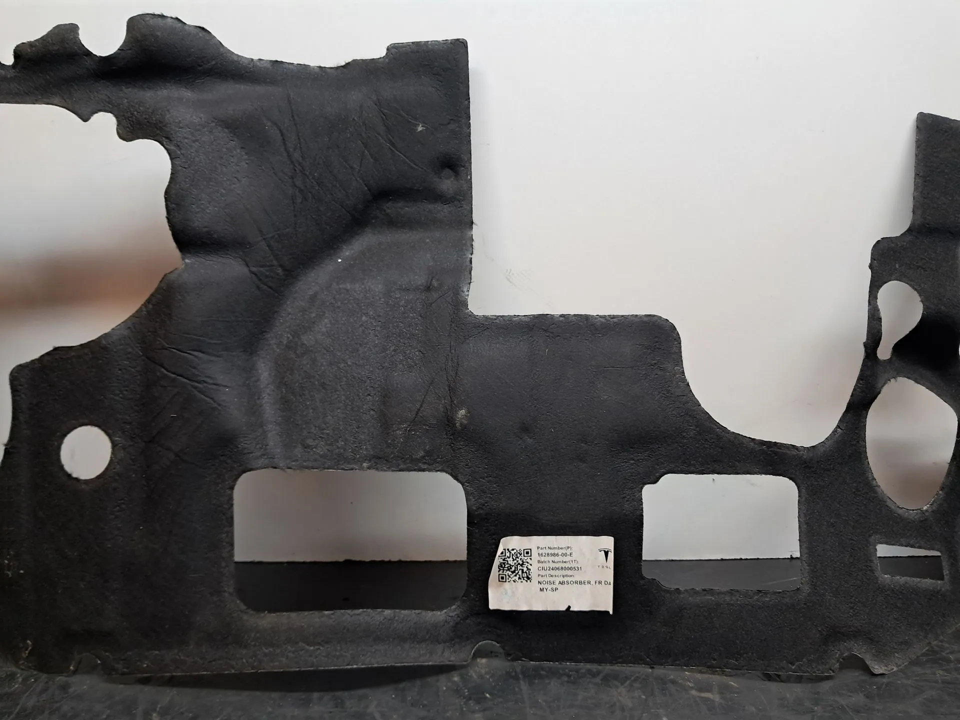 Generic lining TESLA Model Y (5YJY) Imagem-2