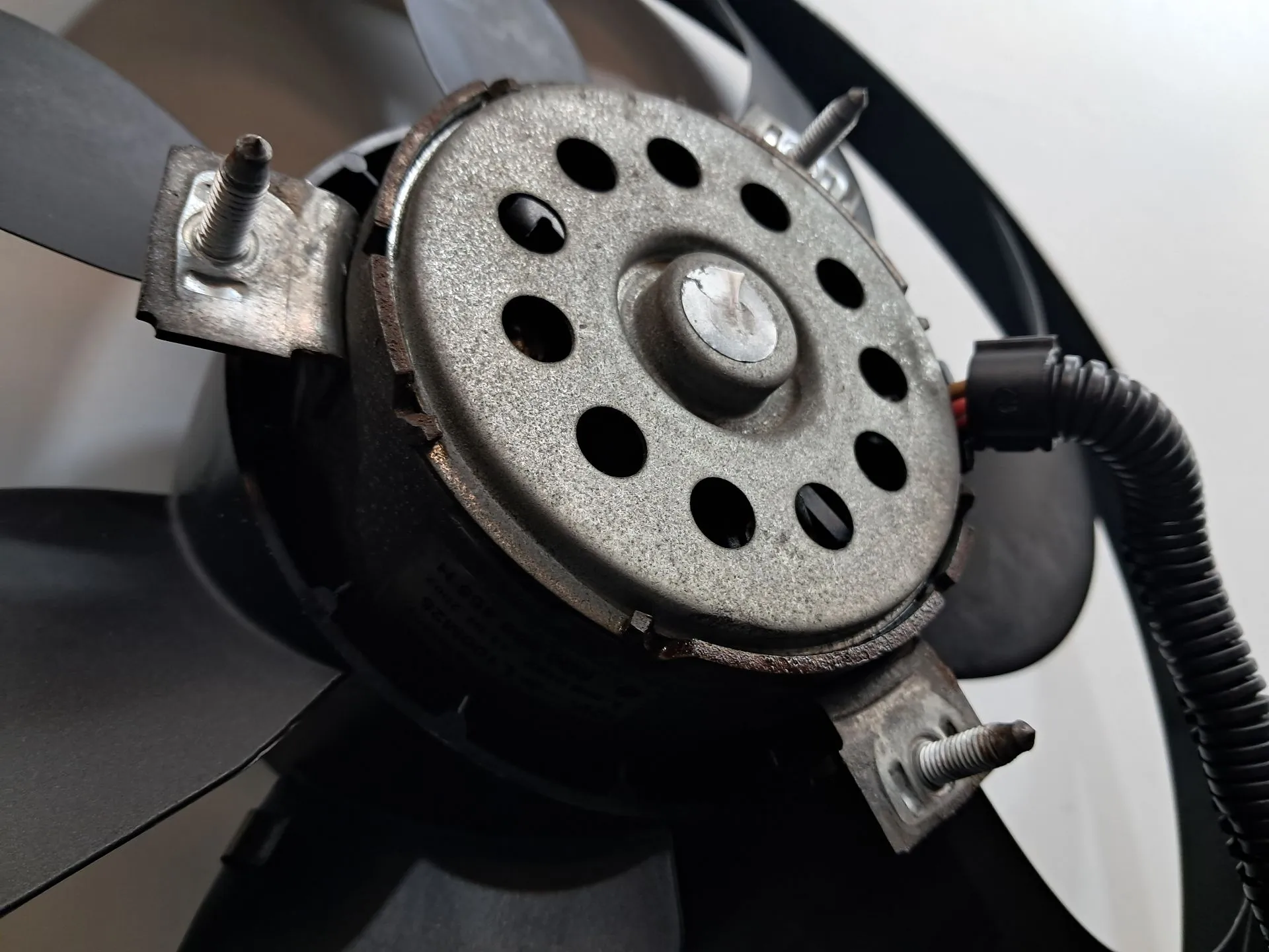 Termoventilador / motoventilador SEAT Ibiza III (6L1) Imagem-3