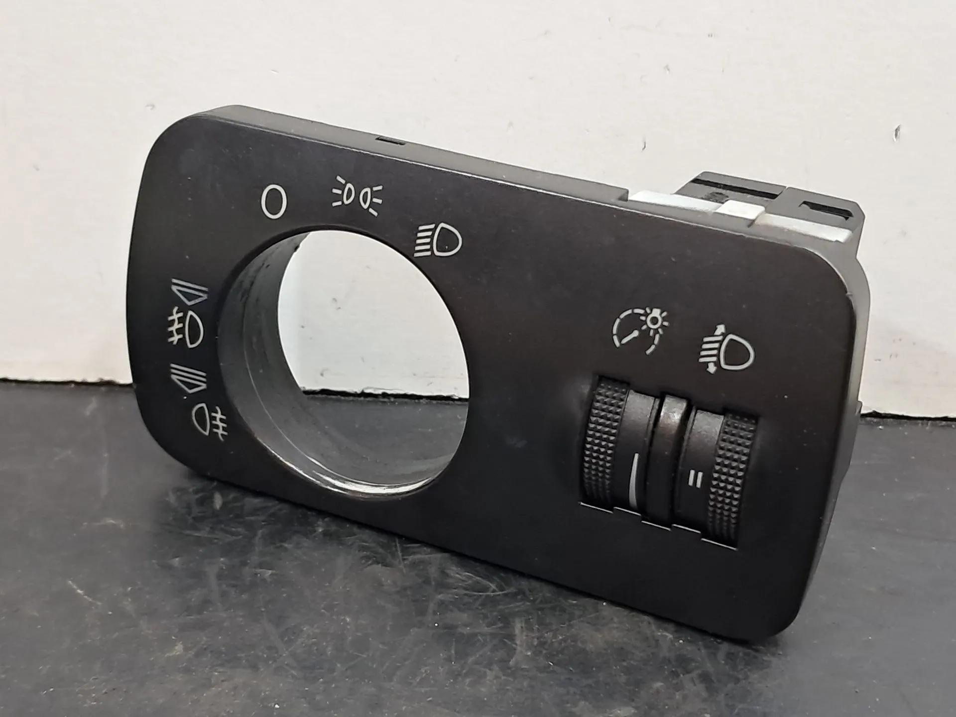 Light switch AUDI A3 (8L1)