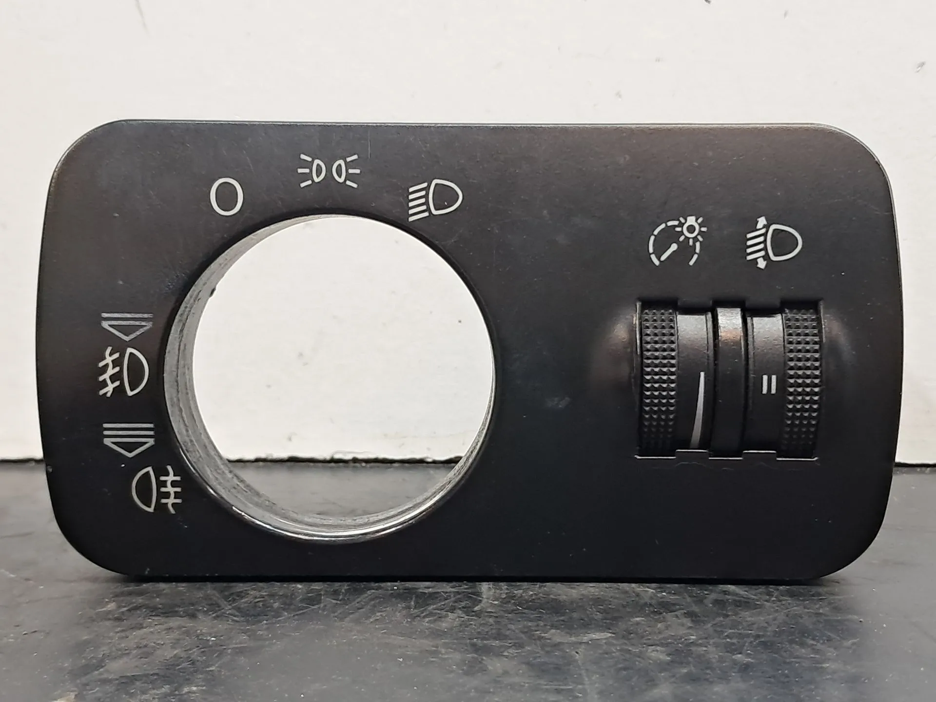 Light switch AUDI A3 (8L1) Imagem-1