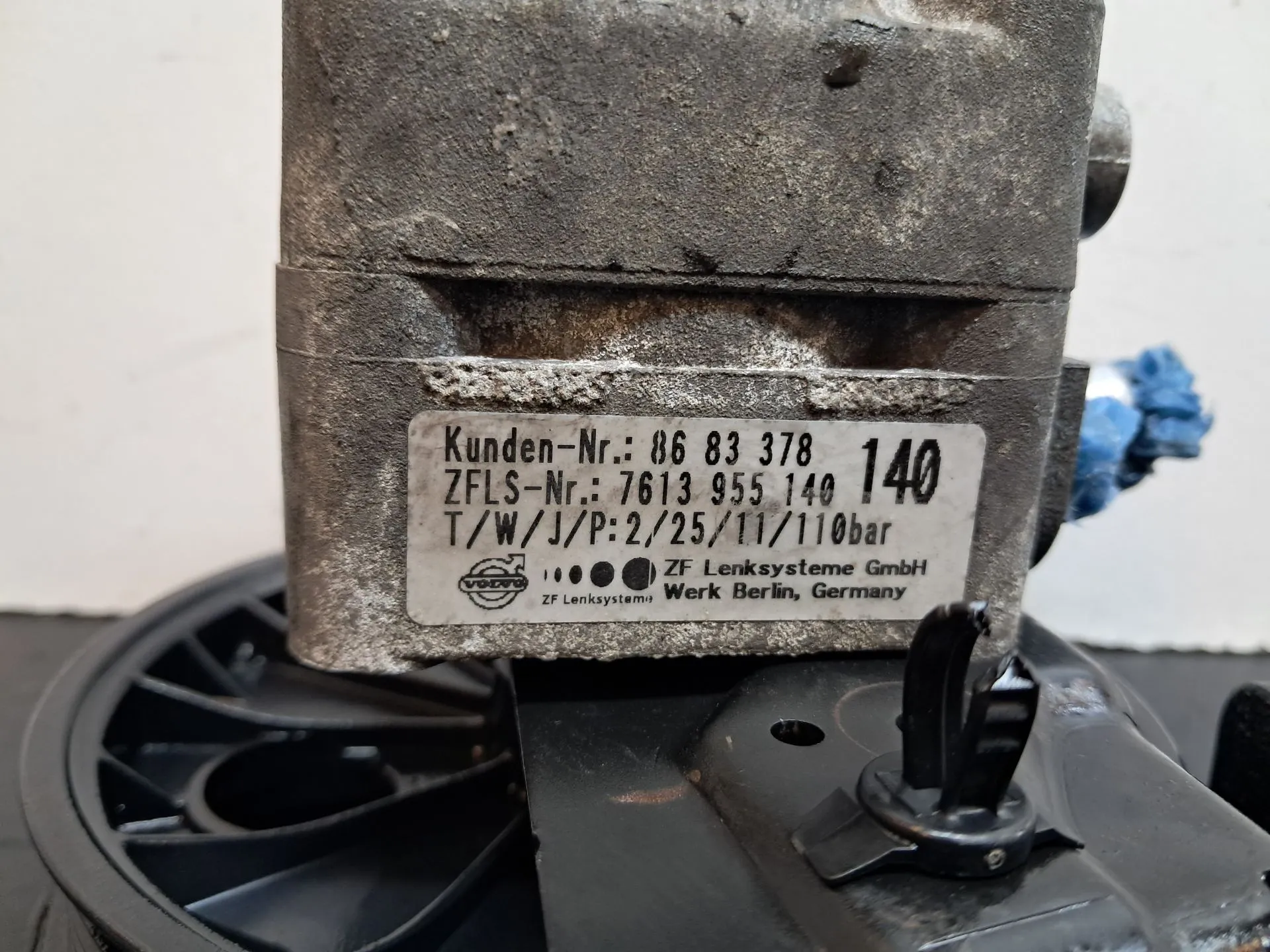 Bomba de direção VOLVO S40 I (VS) Imagem-2