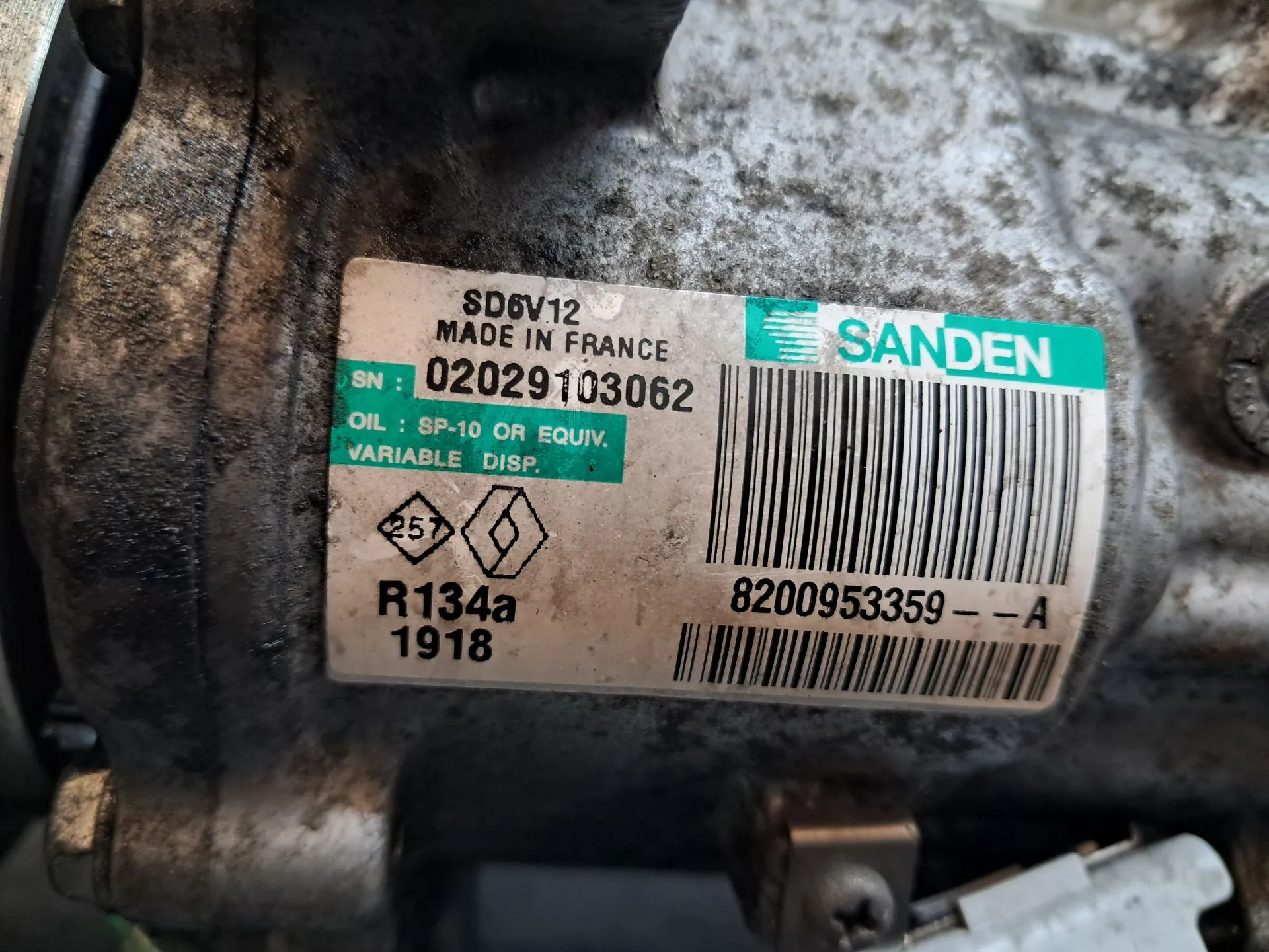 Compressore A/C RENAULT Clio III (BR0/1, CR0/1) Imagem-1
